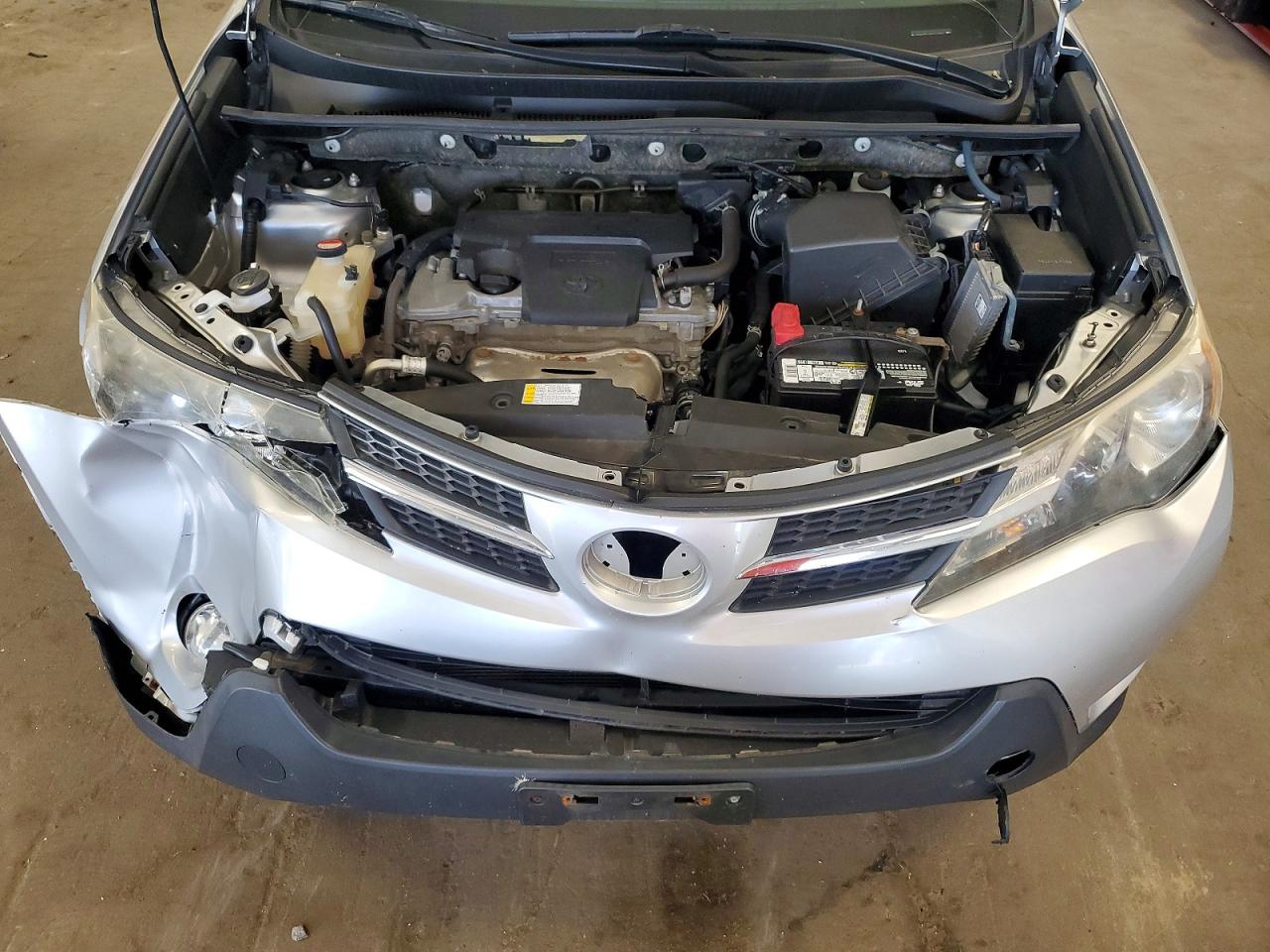 2015 Toyota Rav4 Xle Silver vin: JTMRFREV4FD163251