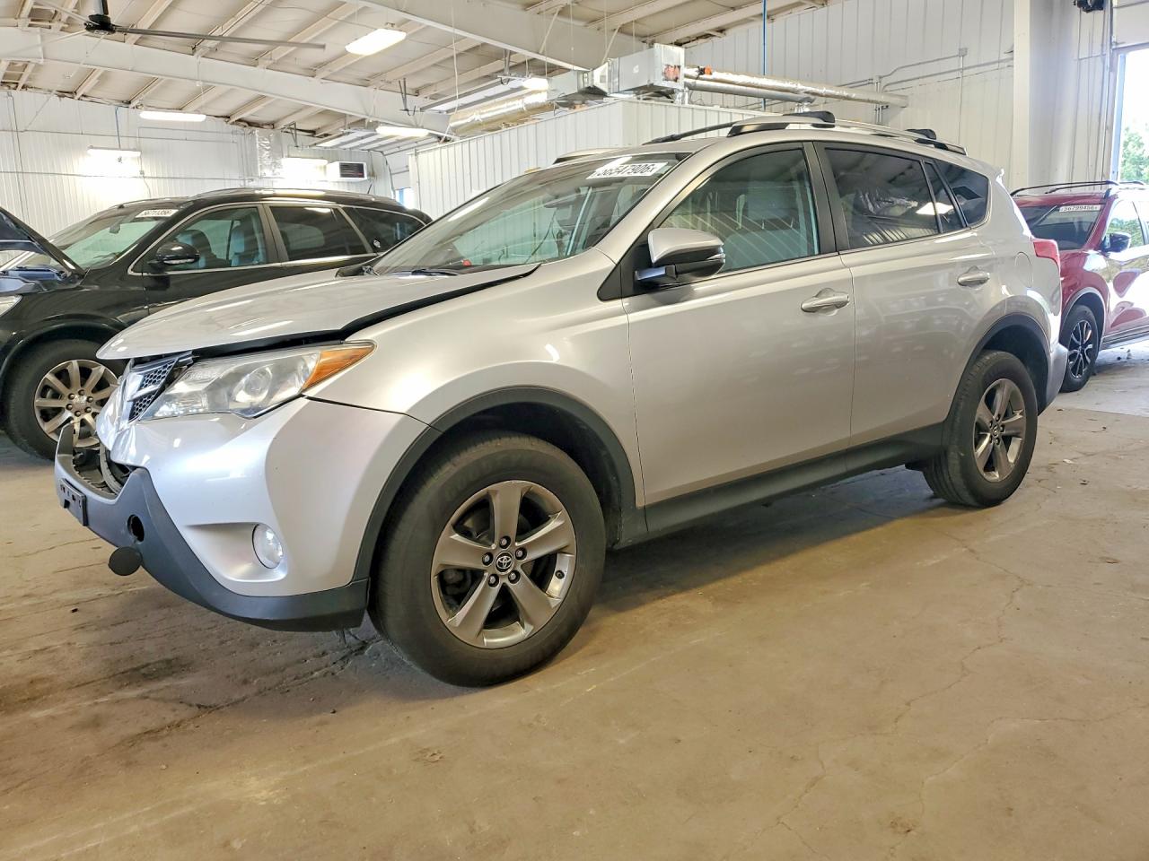2015 Toyota Rav4 Xle Silver vin: JTMRFREV4FD163251