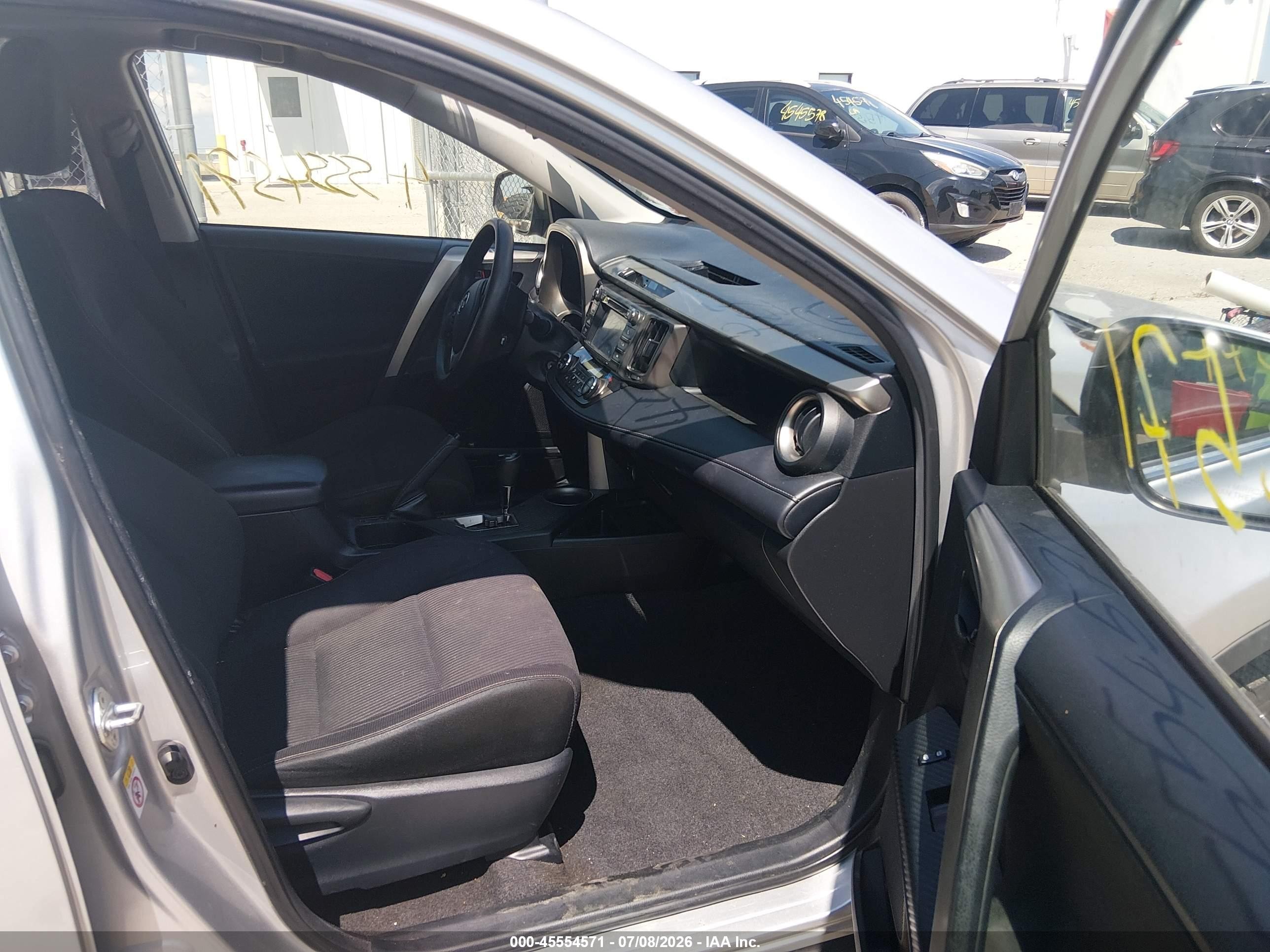 2013 Toyota Rav4 Xle Серебряный vin: JTMRFREV5D5013981