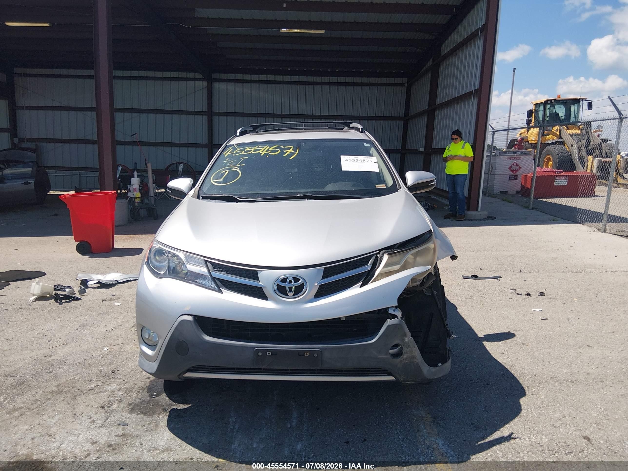 2013 Toyota Rav4 Xle Серебряный vin: JTMRFREV5D5013981