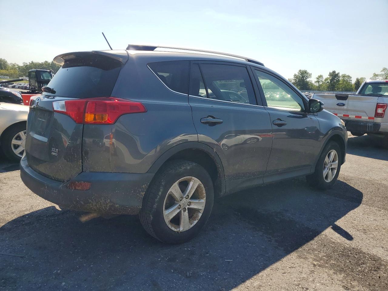 2013 Toyota Rav4 Xle Серый vin: JTMRFREV5DD008253