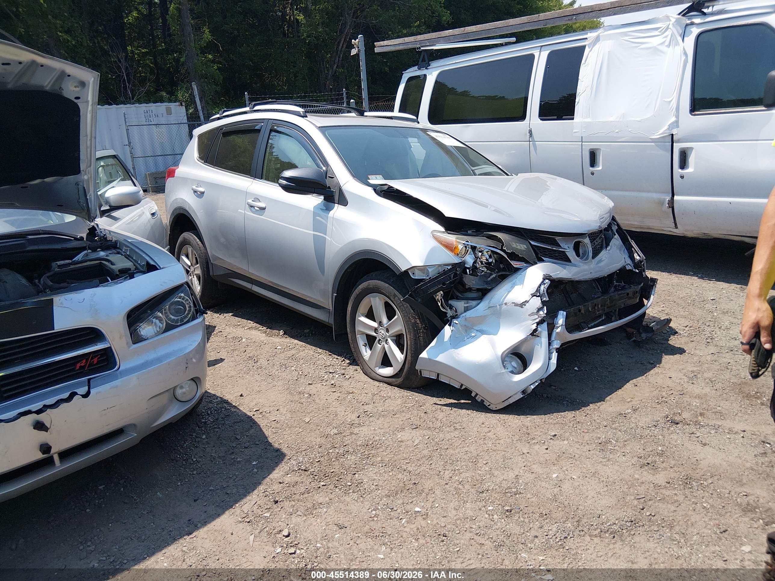 2013 Toyota Rav4 Xle Silver vin: JTMRFREV5DD020614
