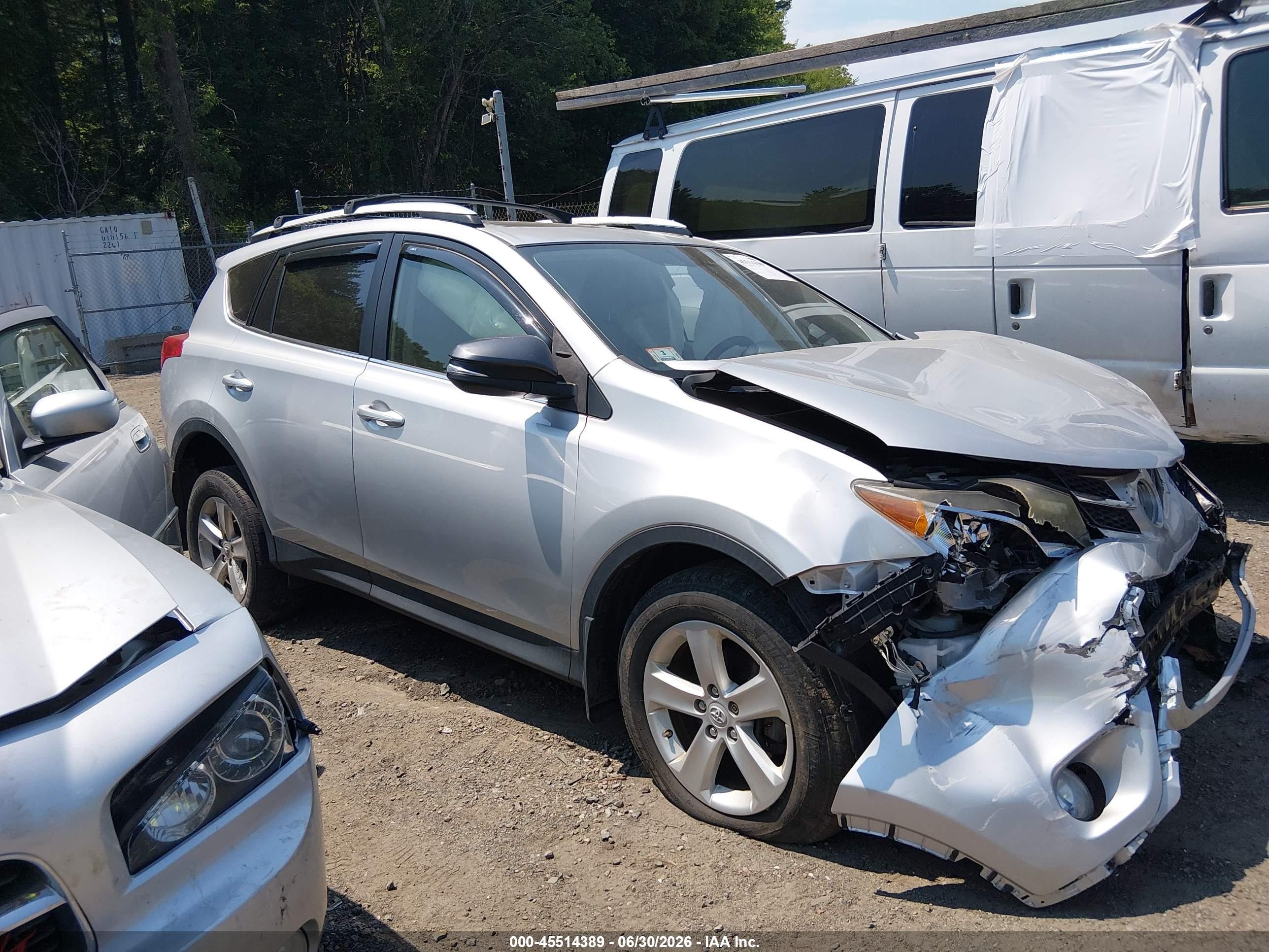 2013 Toyota Rav4 Xle Silver vin: JTMRFREV5DD020614