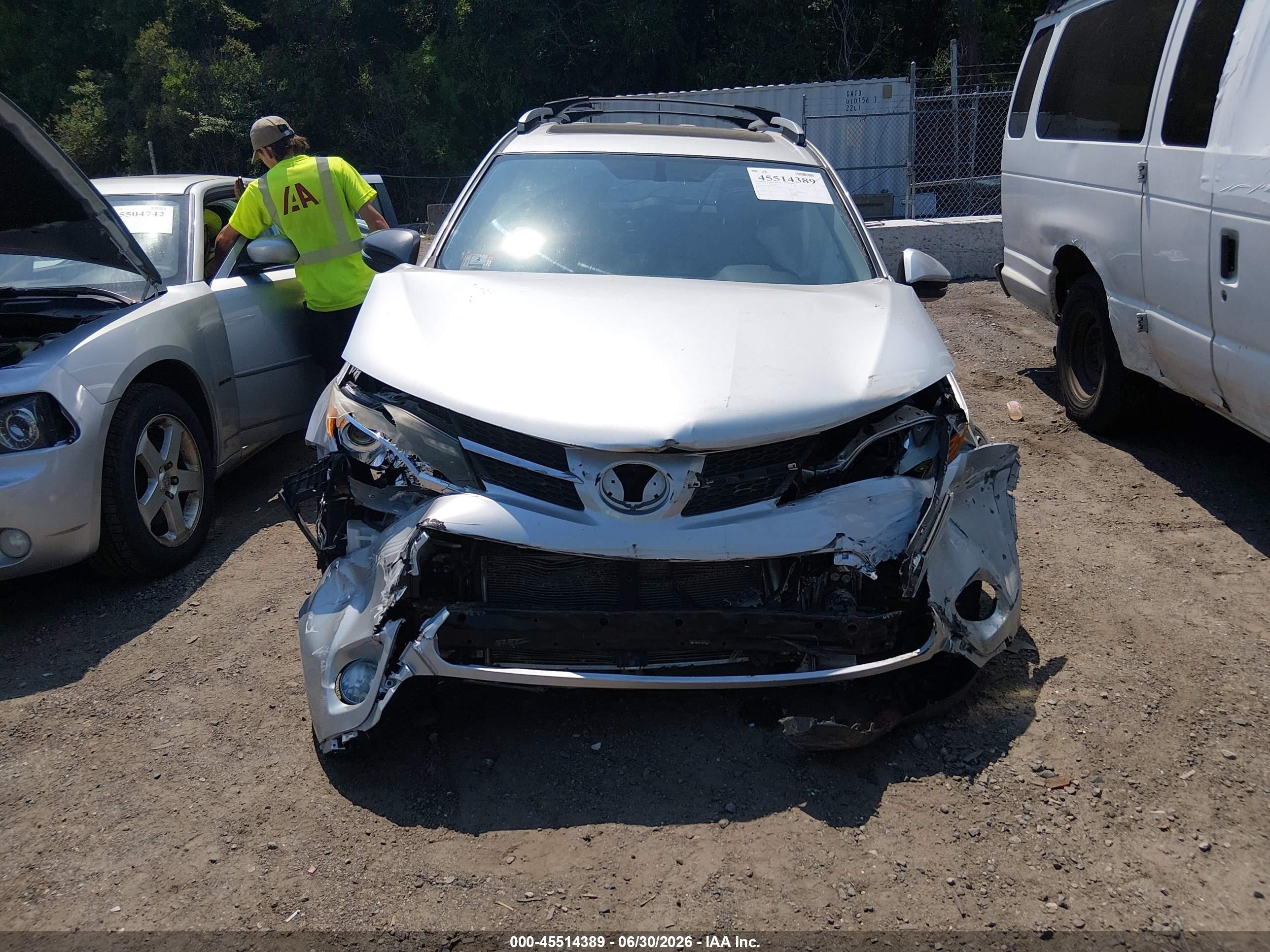 2013 Toyota Rav4 Xle Silver vin: JTMRFREV5DD020614