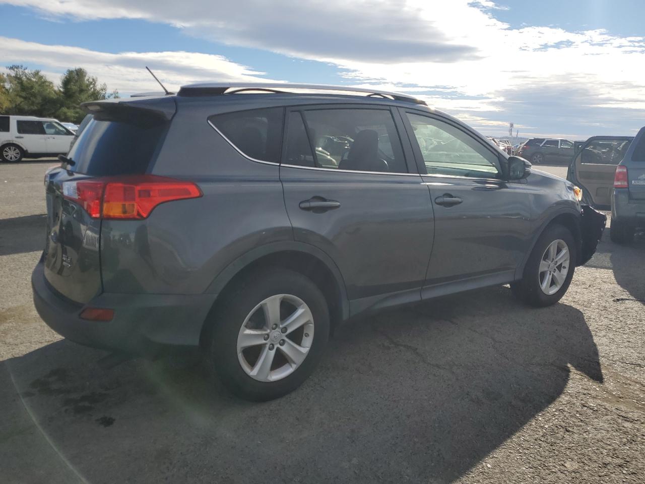 2013 Toyota Rav4 Xle Gray vin: JTMRFREV5DD043360
