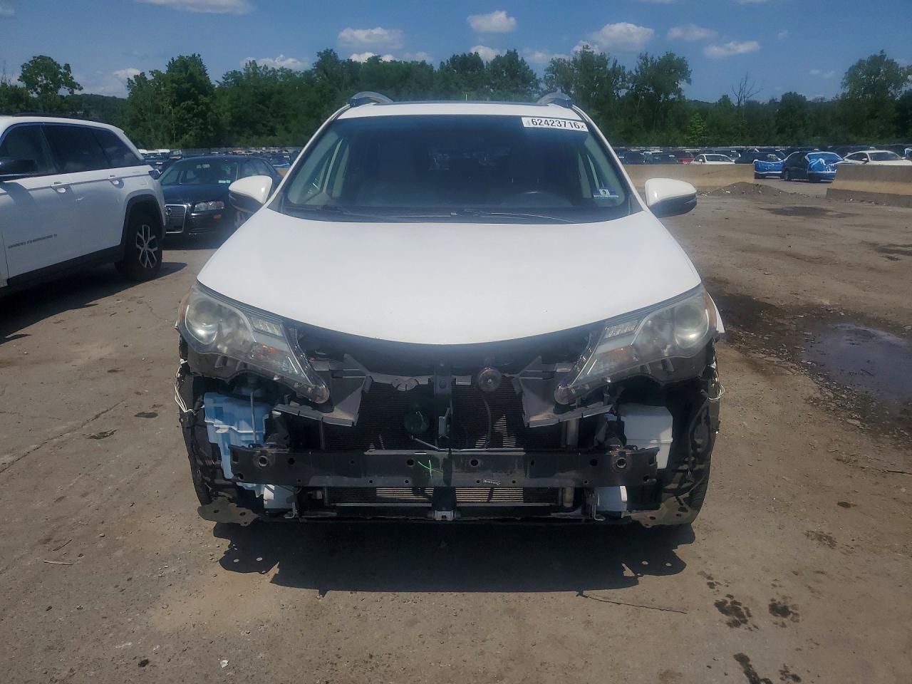 2013 Toyota Rav4 Xle White vin: JTMRFREV5DD044718