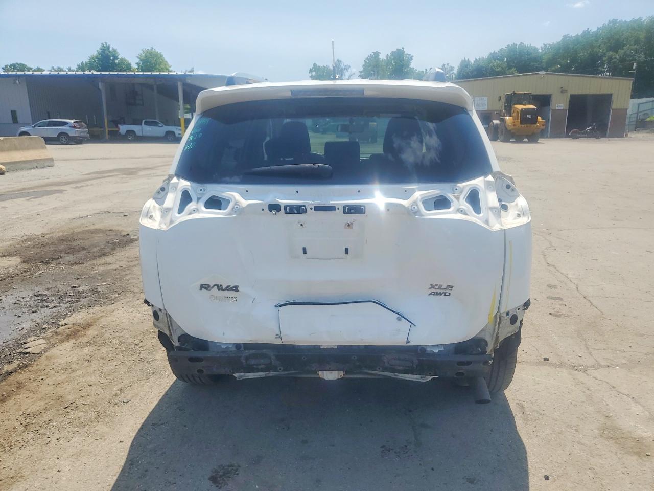2013 Toyota Rav4 Xle White vin: JTMRFREV5DD044718