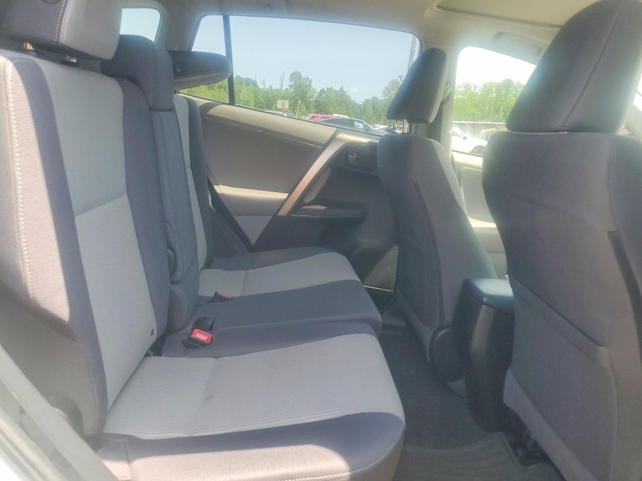 2013 Toyota Rav4 Xle White vin: JTMRFREV5DD044718