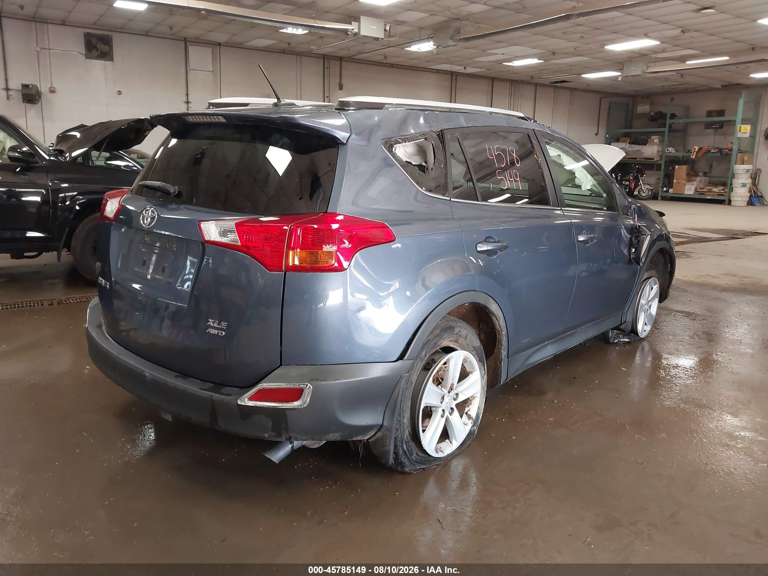 2014 Toyota Rav4 Xle Blue vin: JTMRFREV5ED084640