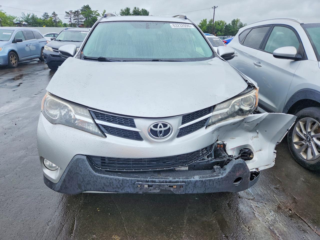 2014 Toyota Rav4 Xle Silver vin: JTMRFREV5EJ002004