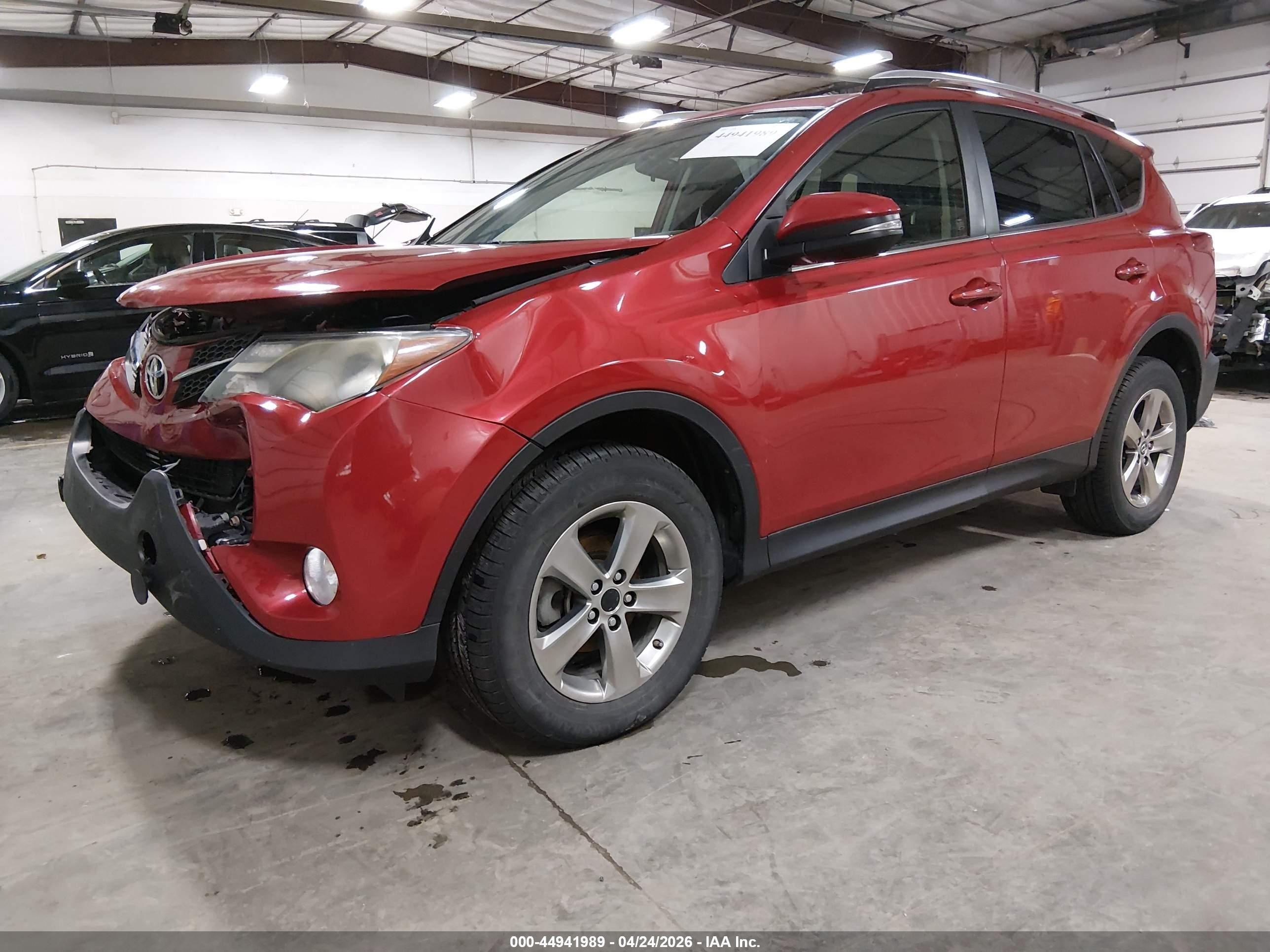 2015 Toyota Rav4 Xle Red vin: JTMRFREV5FD146281