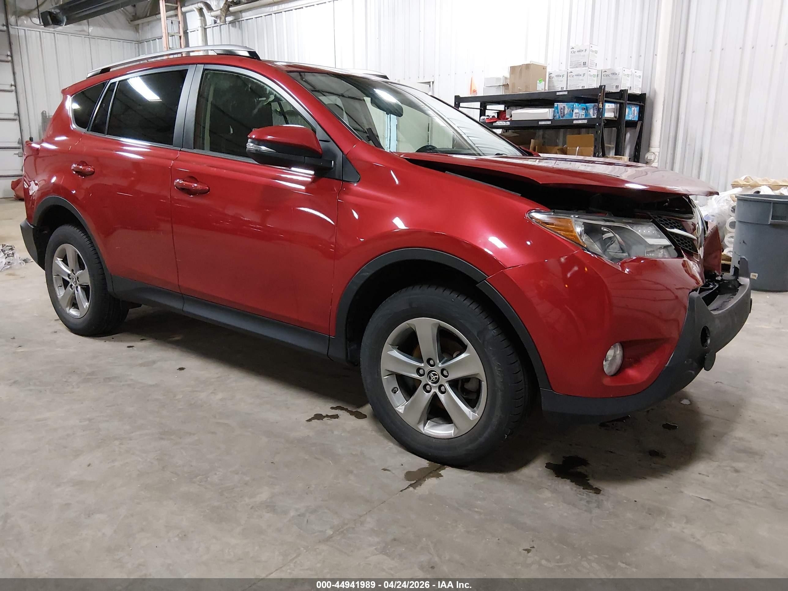 2015 Toyota Rav4 Xle Red vin: JTMRFREV5FD146281