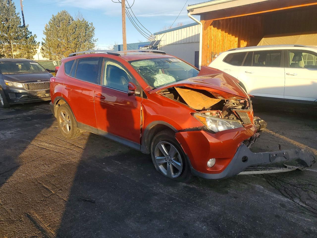 2015 Toyota Rav4 Xle Orange vin: JTMRFREV5FD151626