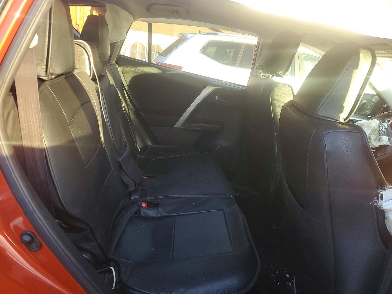 2015 Toyota Rav4 Xle Orange vin: JTMRFREV5FD151626