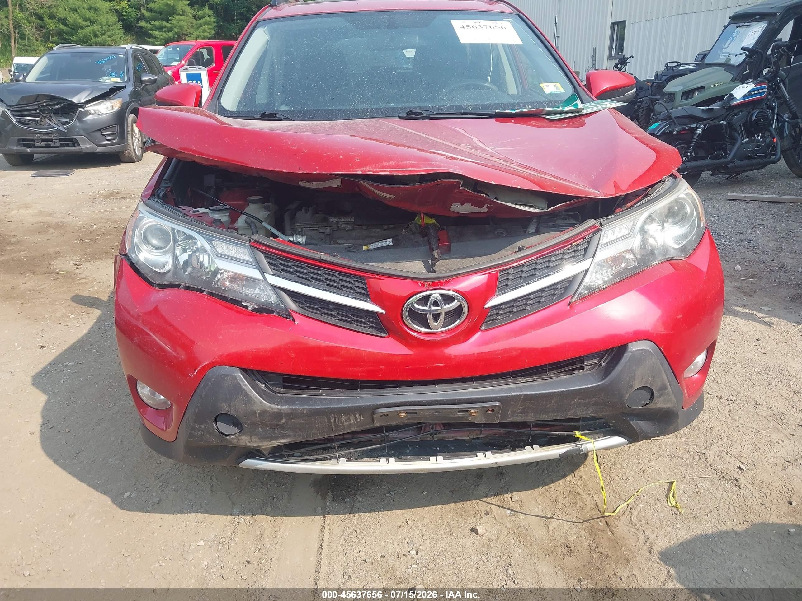 2015 Toyota Rav4 Xle Red vin: JTMRFREV5FD173612