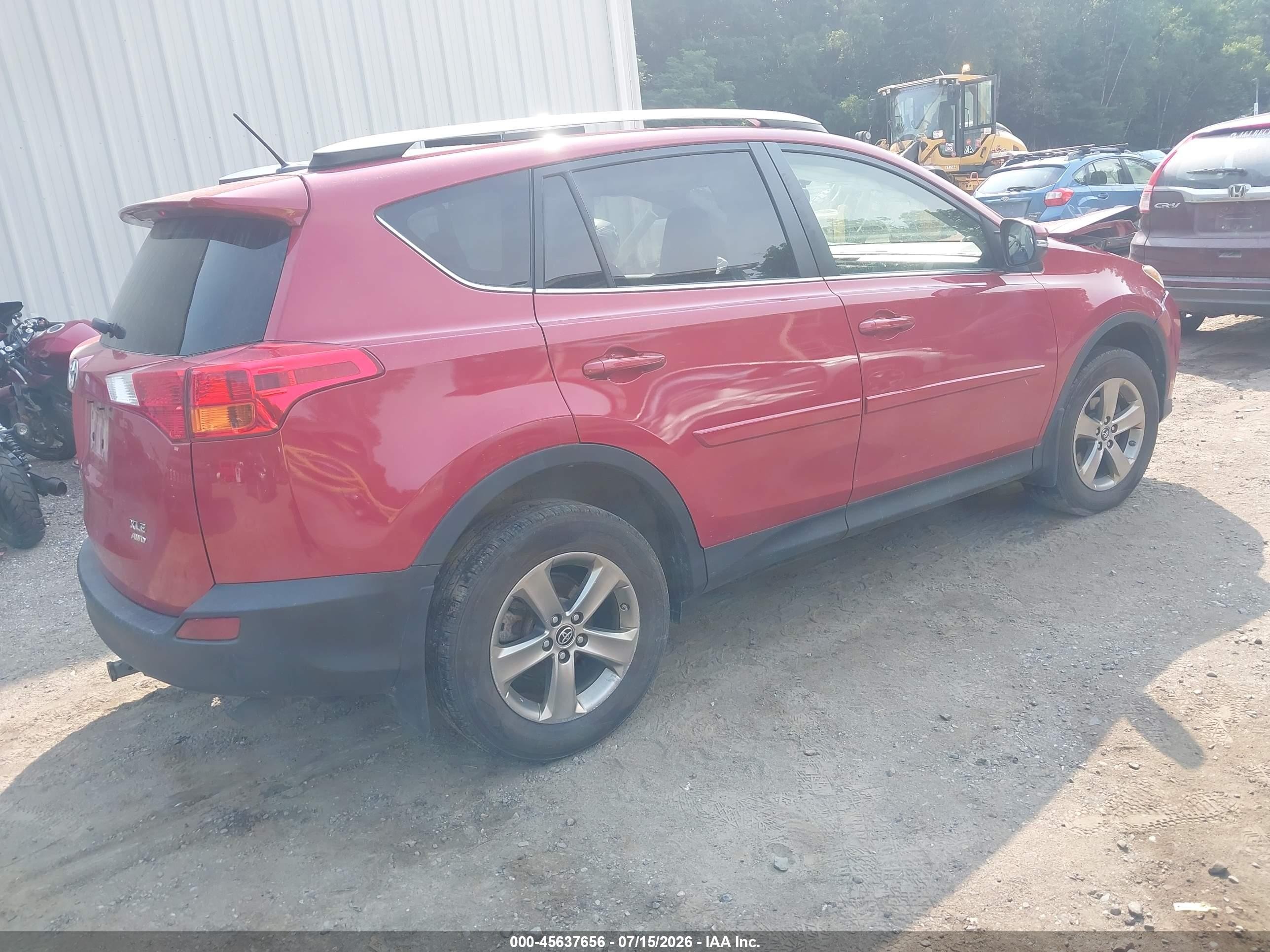 2015 Toyota Rav4 Xle Red vin: JTMRFREV5FD173612