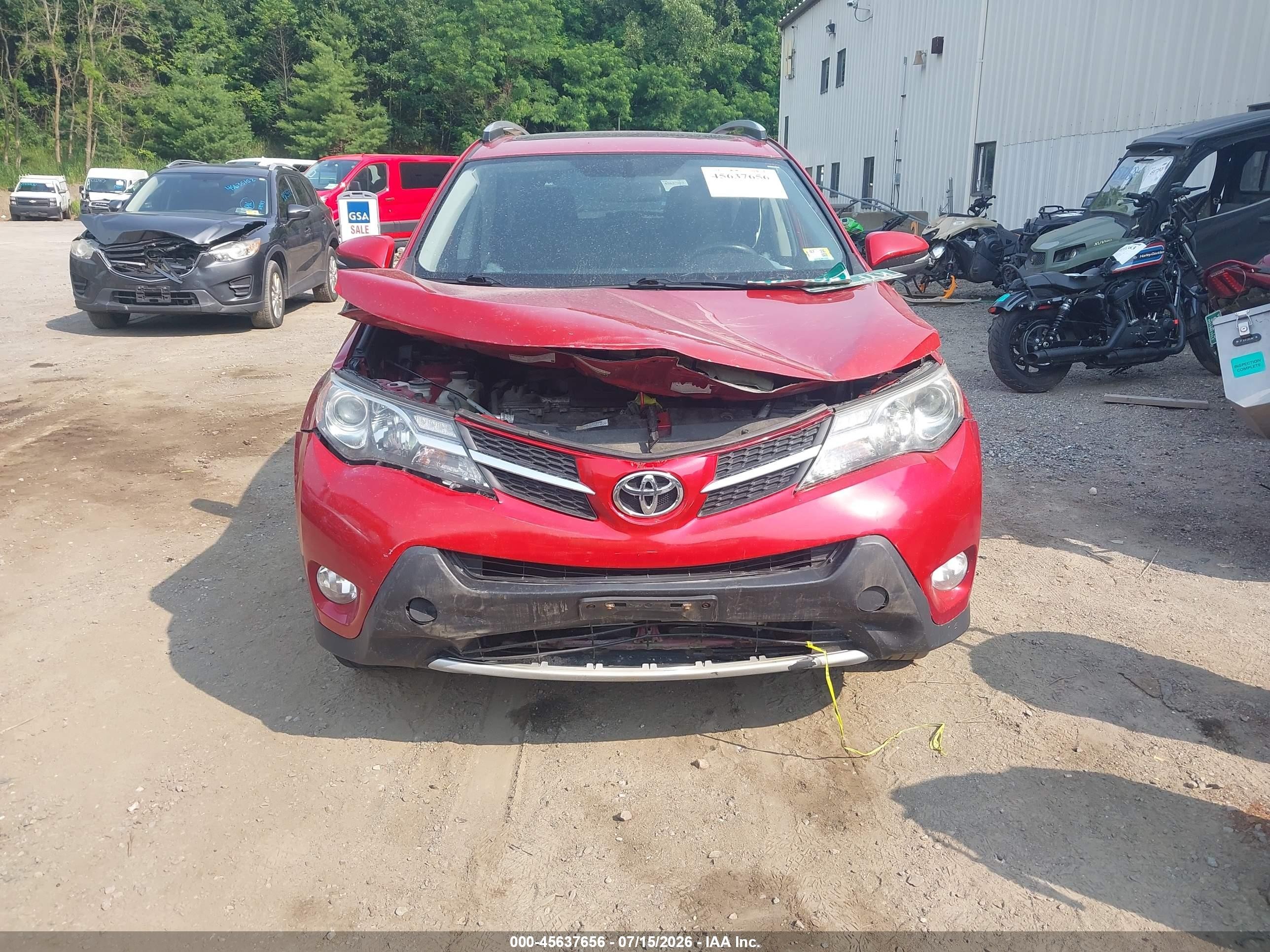 2015 Toyota Rav4 Xle Red vin: JTMRFREV5FD173612