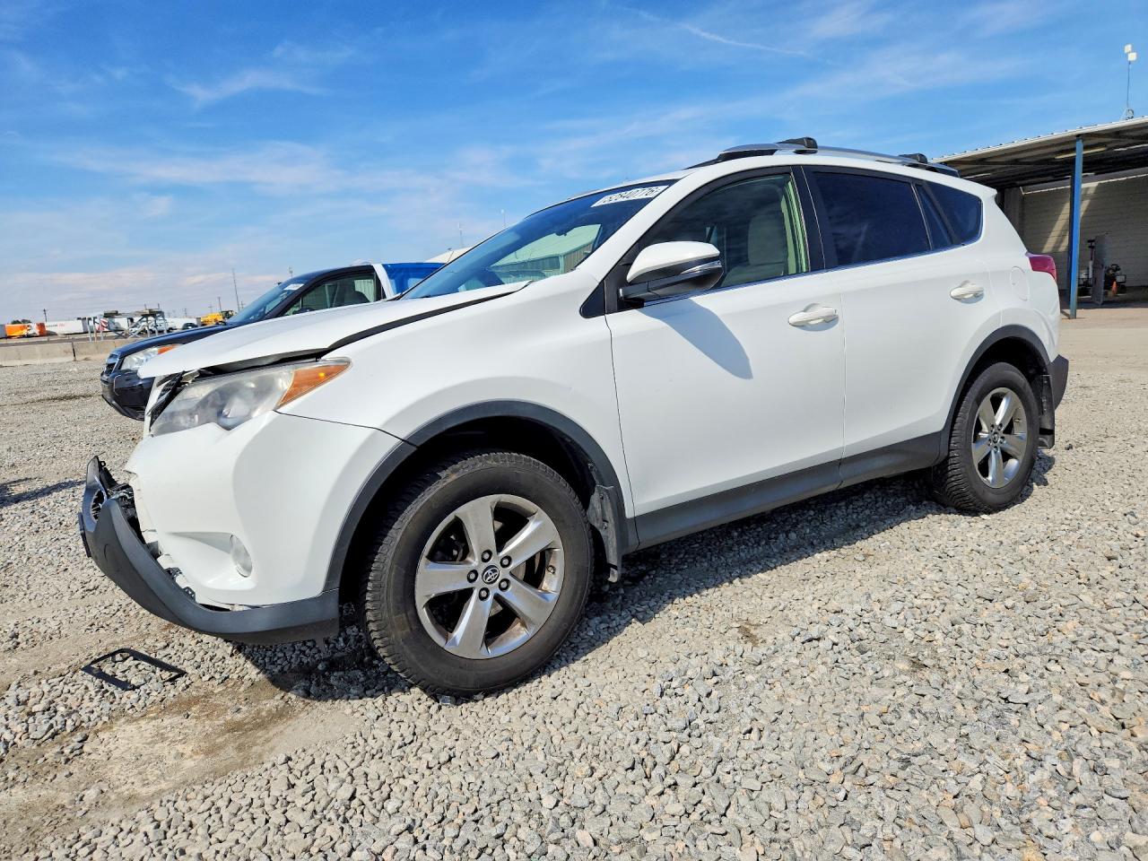 2015 Toyota Rav4 Xle White vin: JTMRFREV5FJ032816