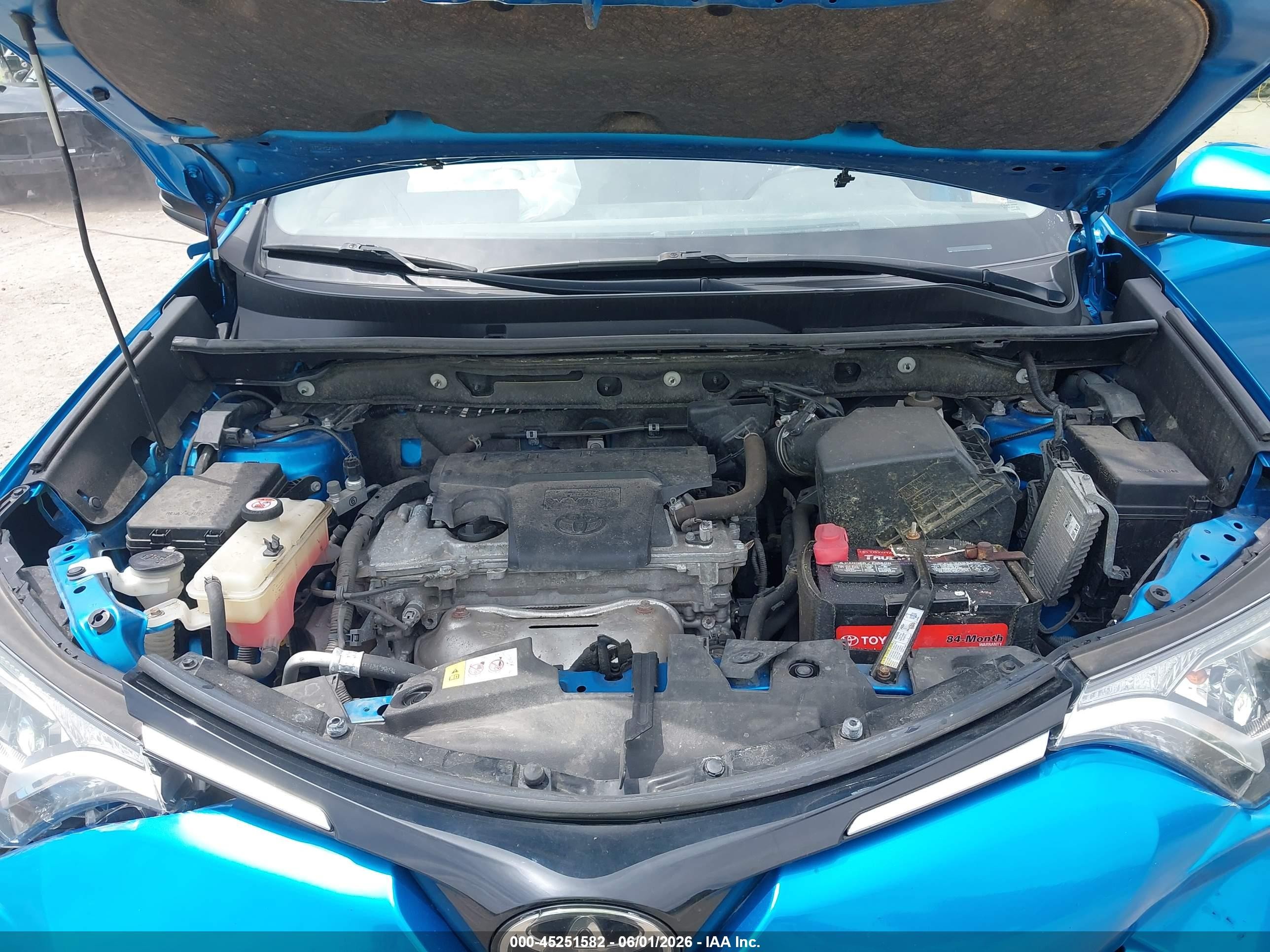 2017 Toyota Rav4 Xle Blue vin: JTMRFREV5HD199646