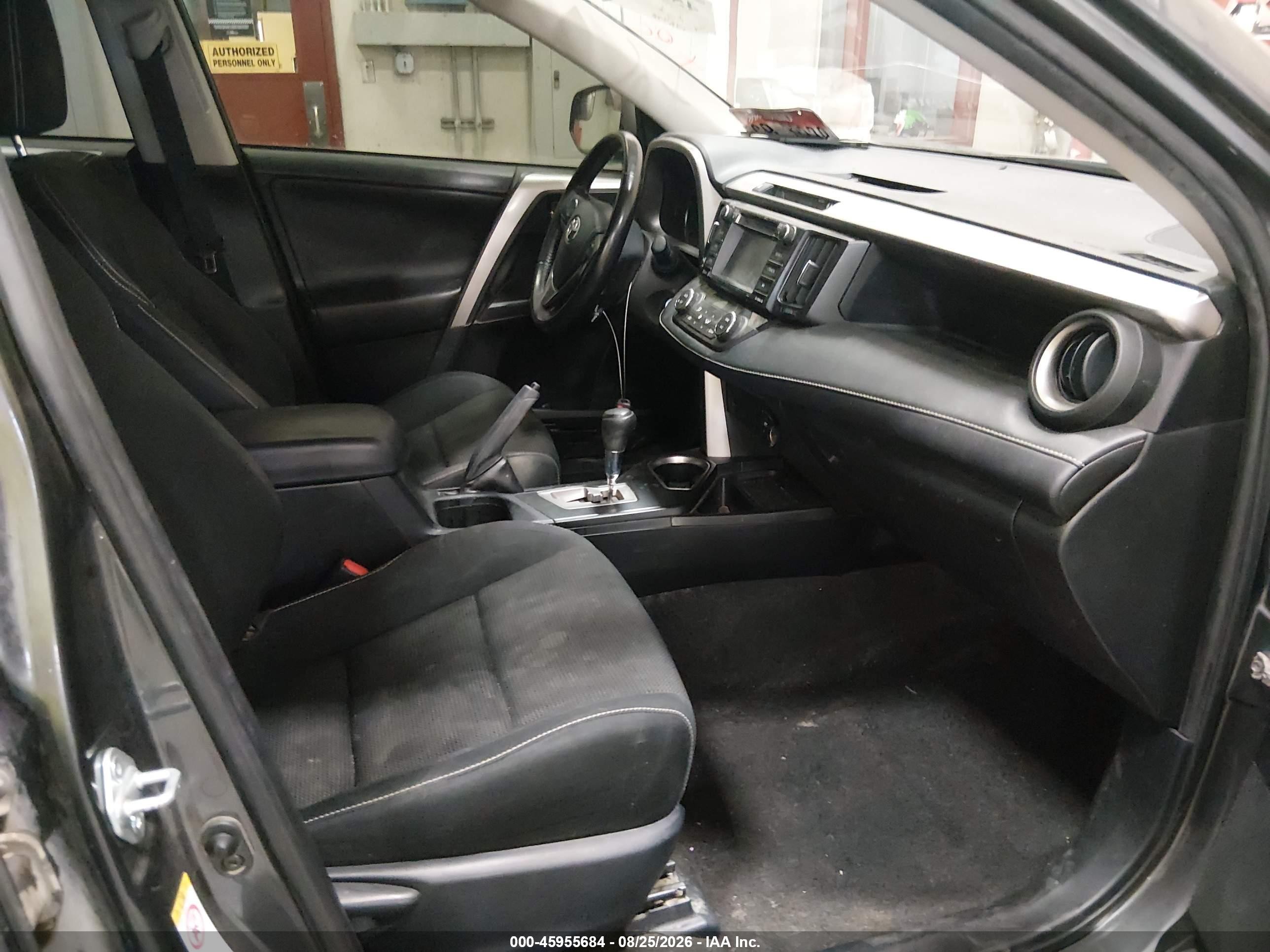 2017 Toyota Rav4 Xle Gray vin: JTMRFREV5HJ118131