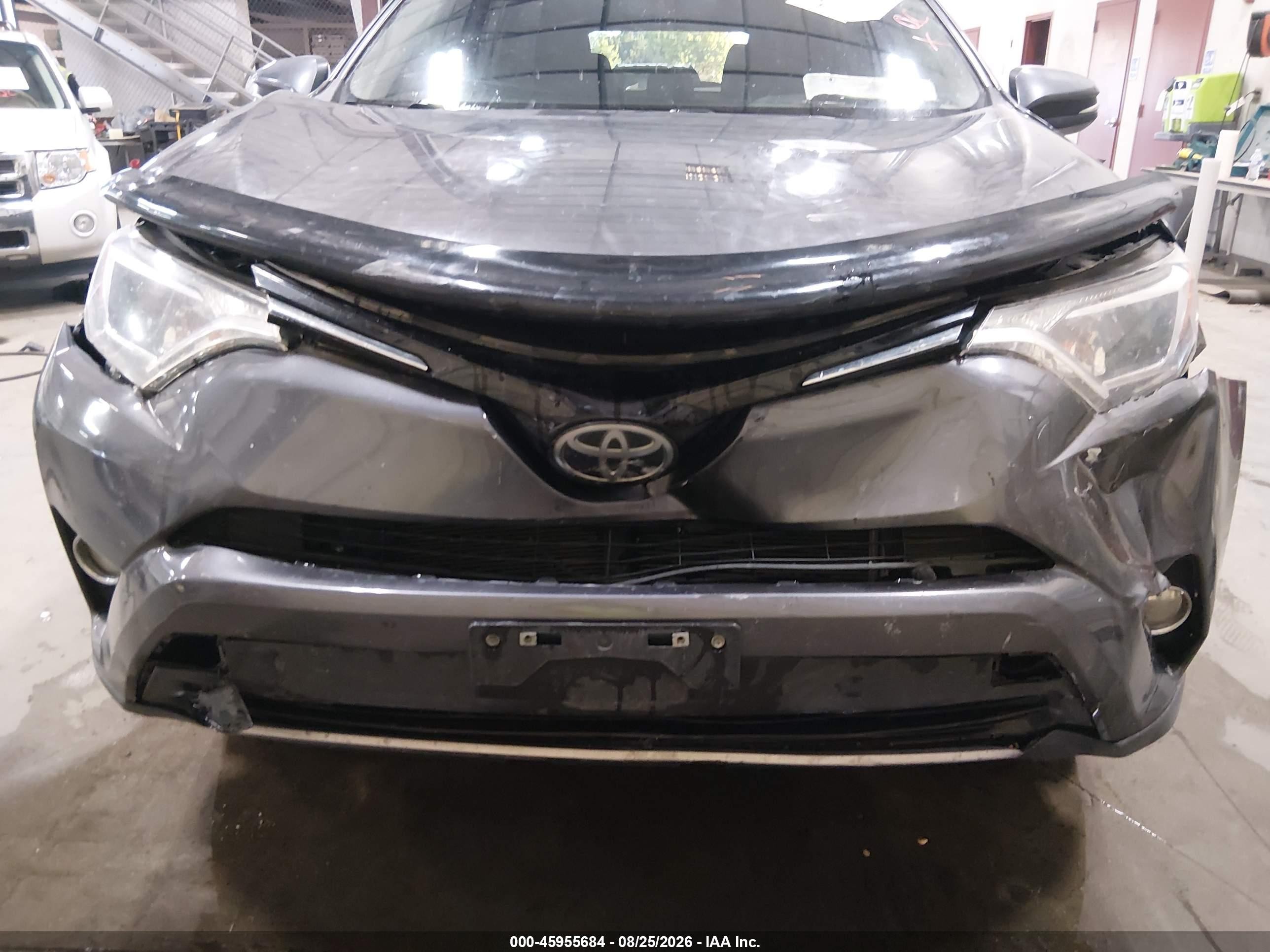 2017 Toyota Rav4 Xle Gray vin: JTMRFREV5HJ118131