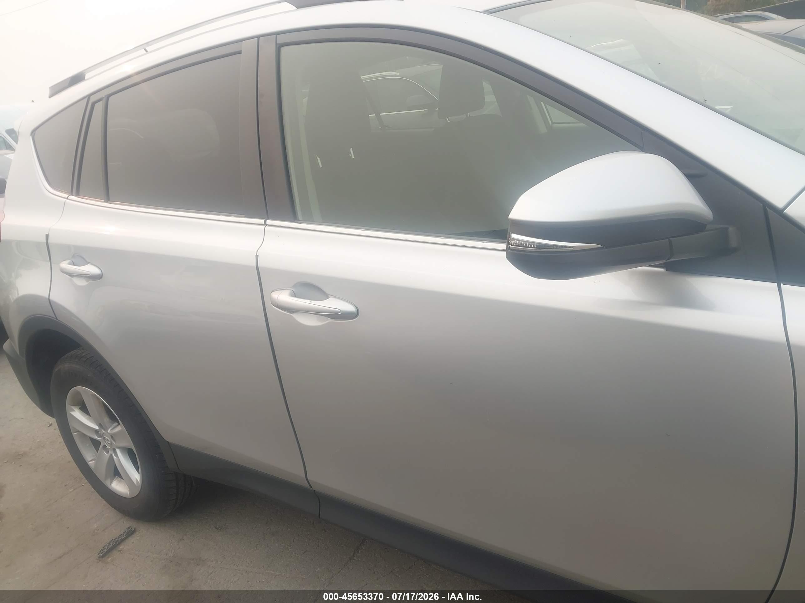 2013 Toyota Rav4 Xle Silver vin: JTMRFREV6D5005274