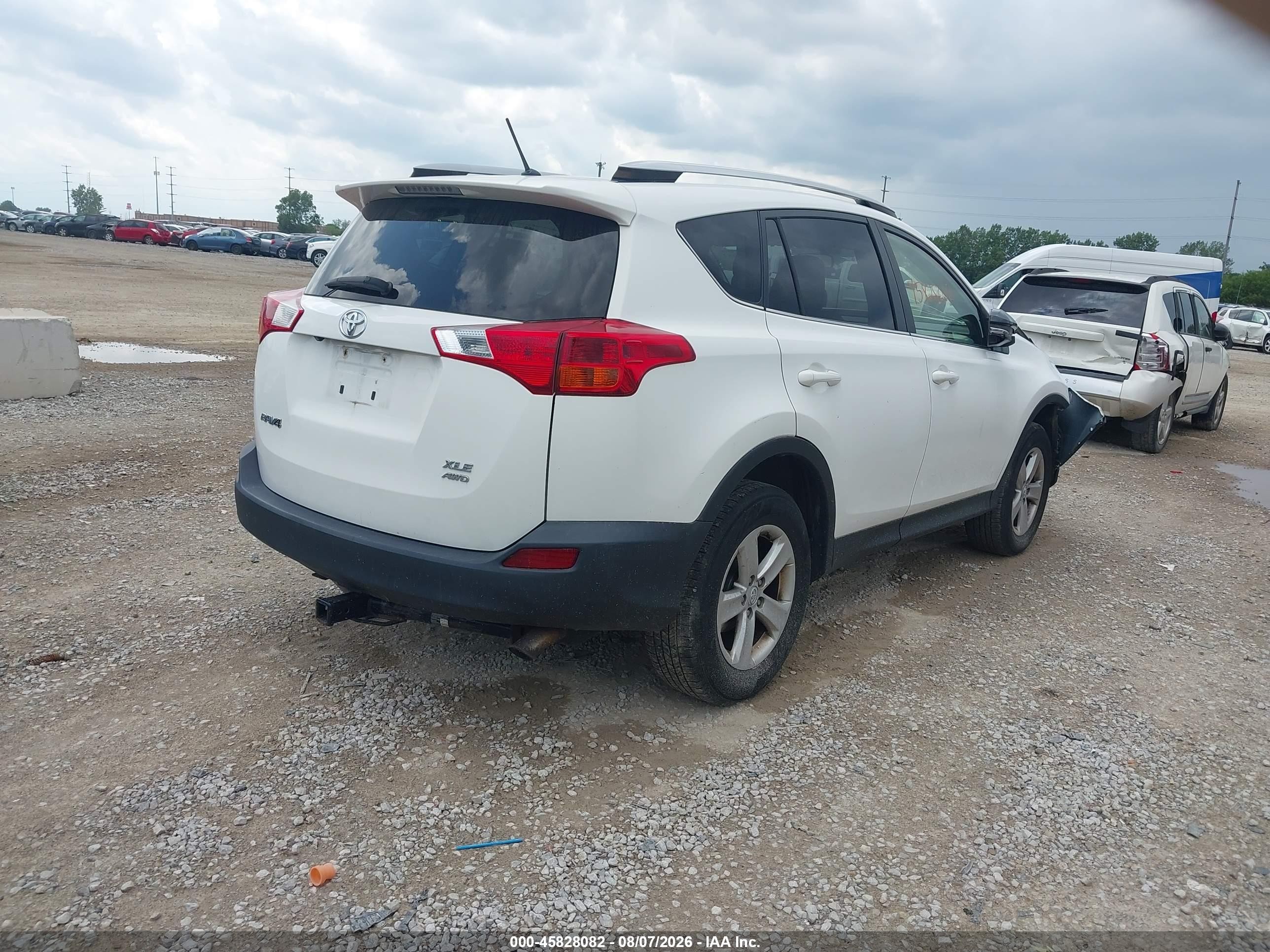 2013 Toyota Rav4 Xle White vin: JTMRFREV6D5005288