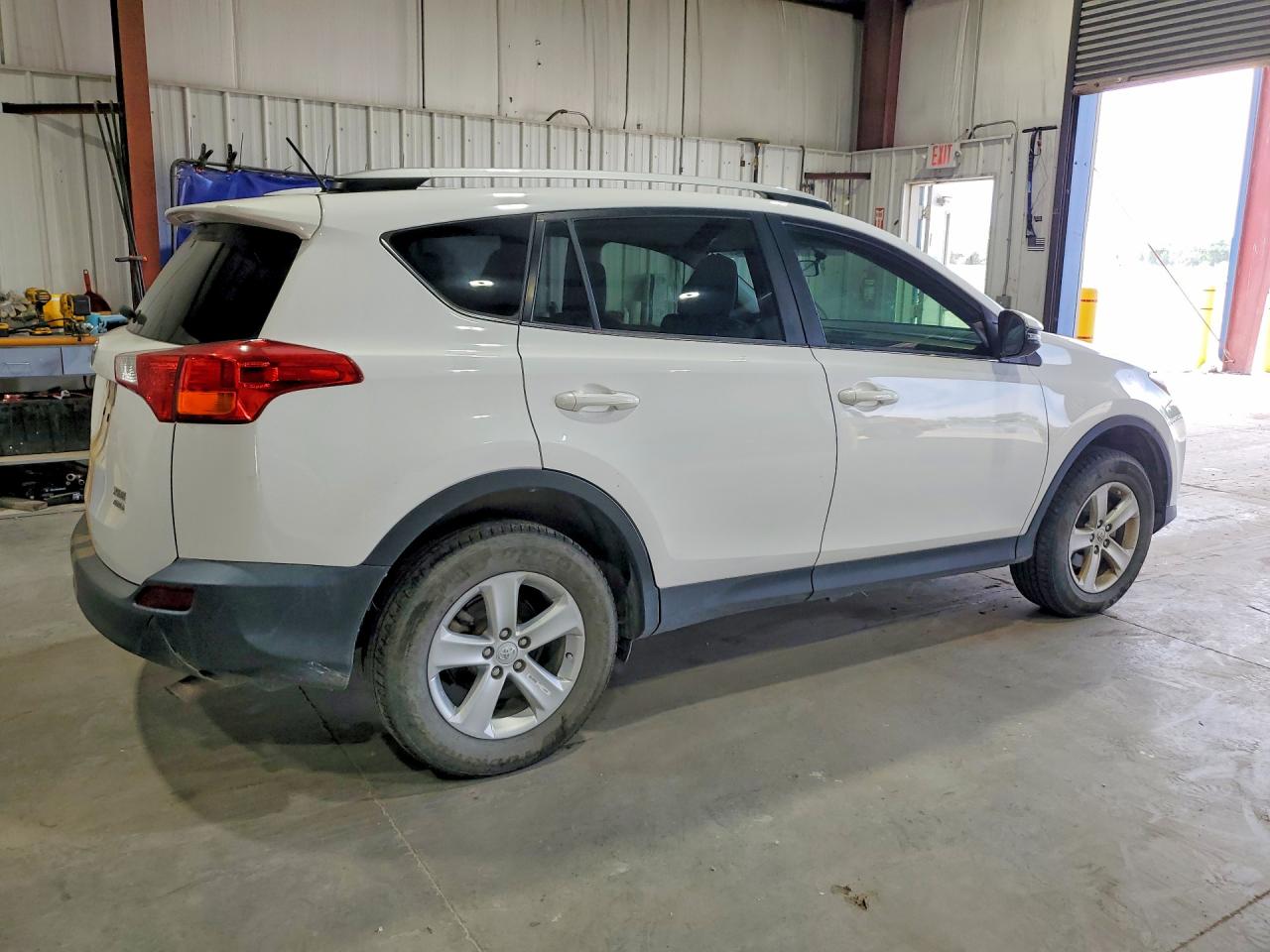 2013 Toyota Rav4 Xle White vin: JTMRFREV6D5022480