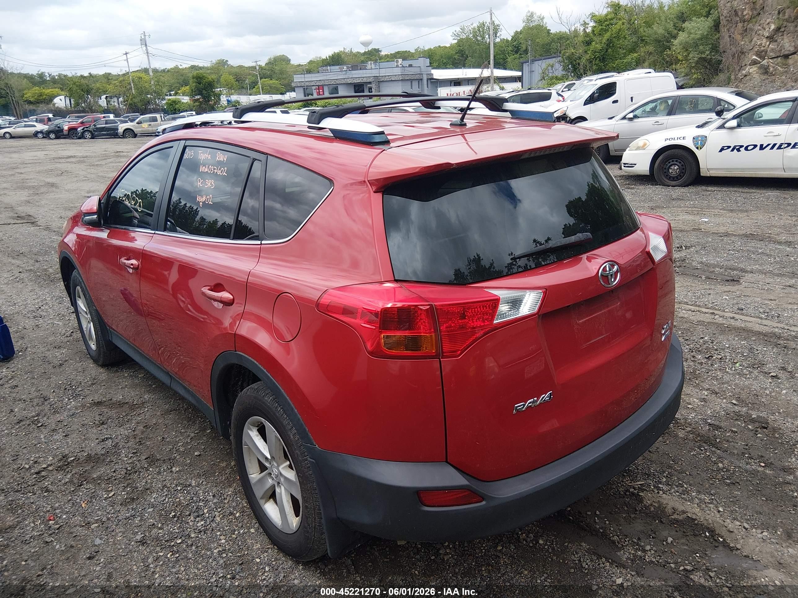 2013 Toyota Rav4 Xle Red vin: JTMRFREV6DD037602