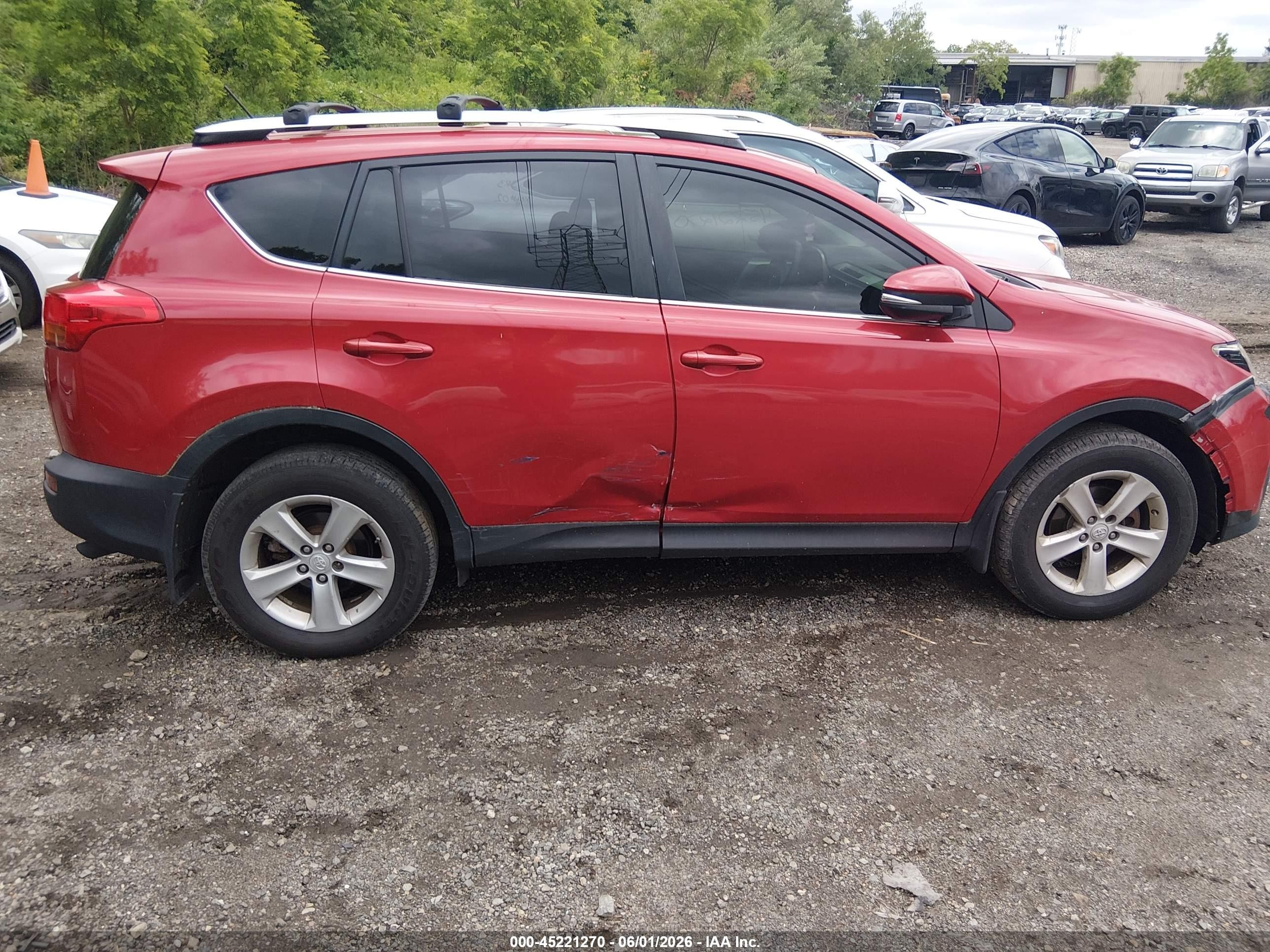 2013 Toyota Rav4 Xle Red vin: JTMRFREV6DD037602