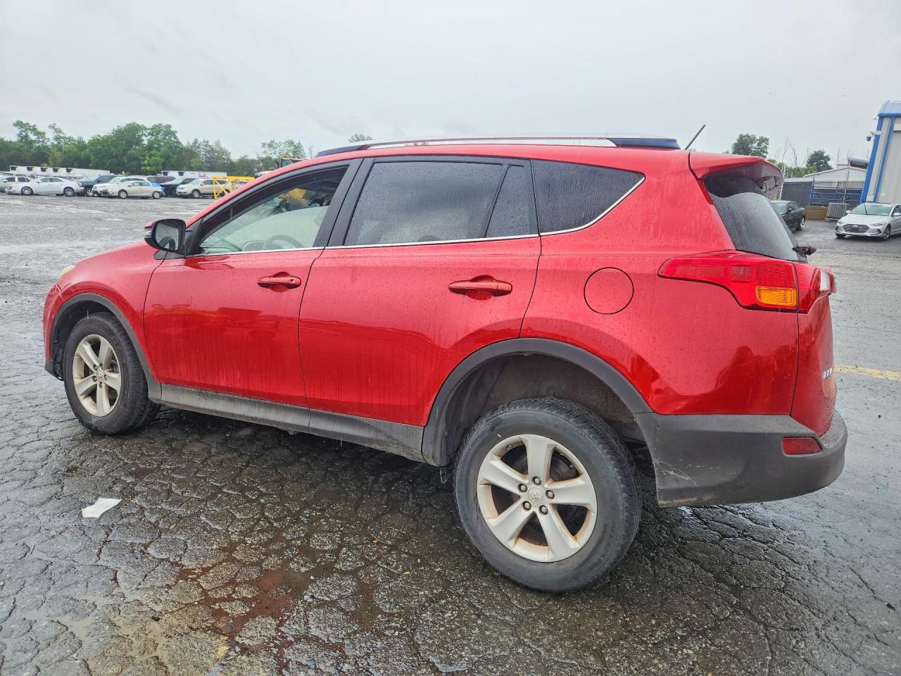2014 Toyota Rav4 Xle Красный vin: JTMRFREV6EJ002528