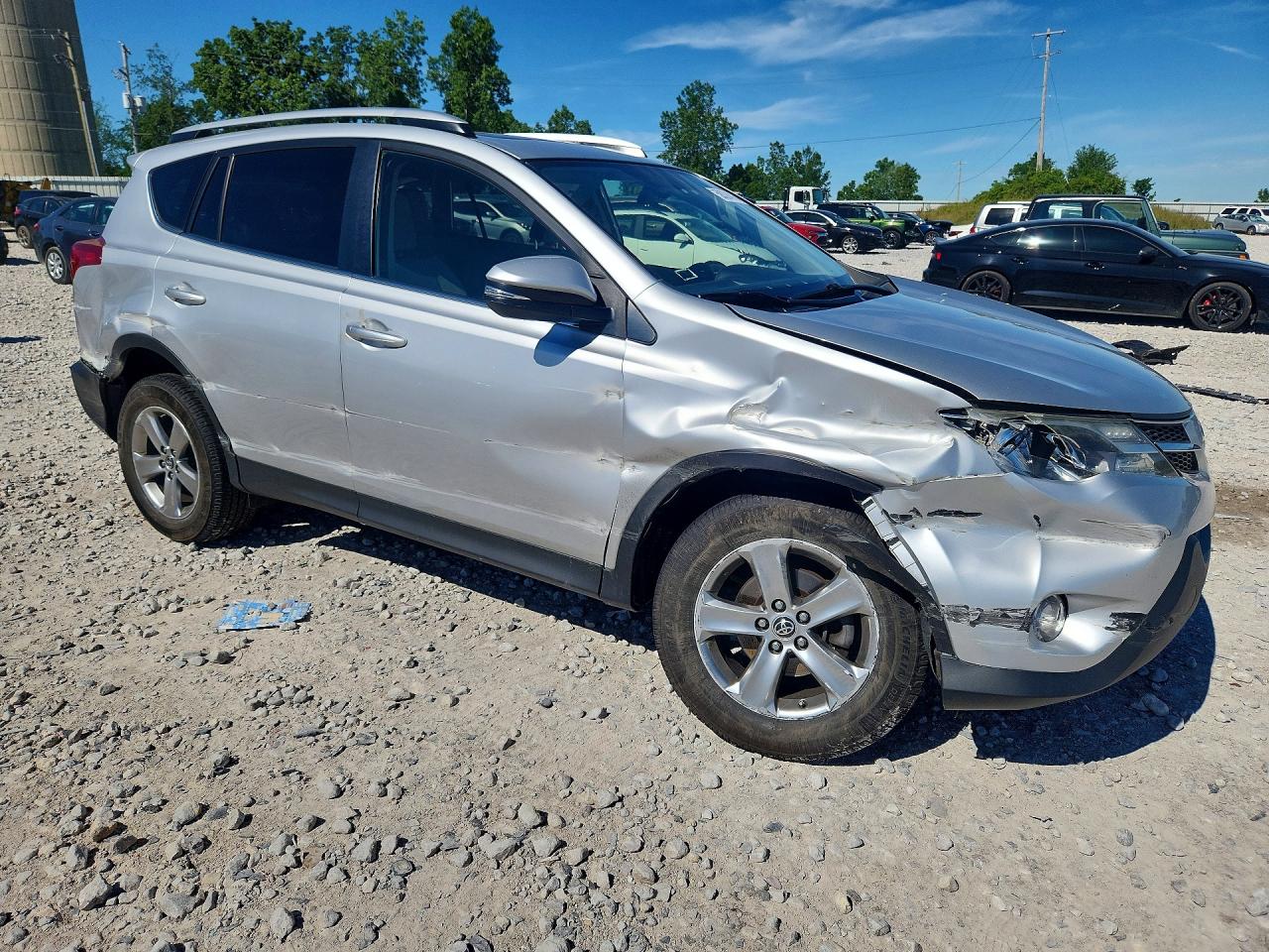 2015 Toyota Rav4 Xle Silver vin: JTMRFREV6FD099651