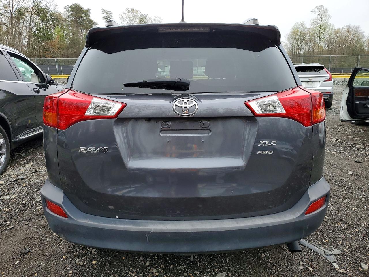 2015 Toyota Rav4 Xle Серый vin: JTMRFREV6FD117744