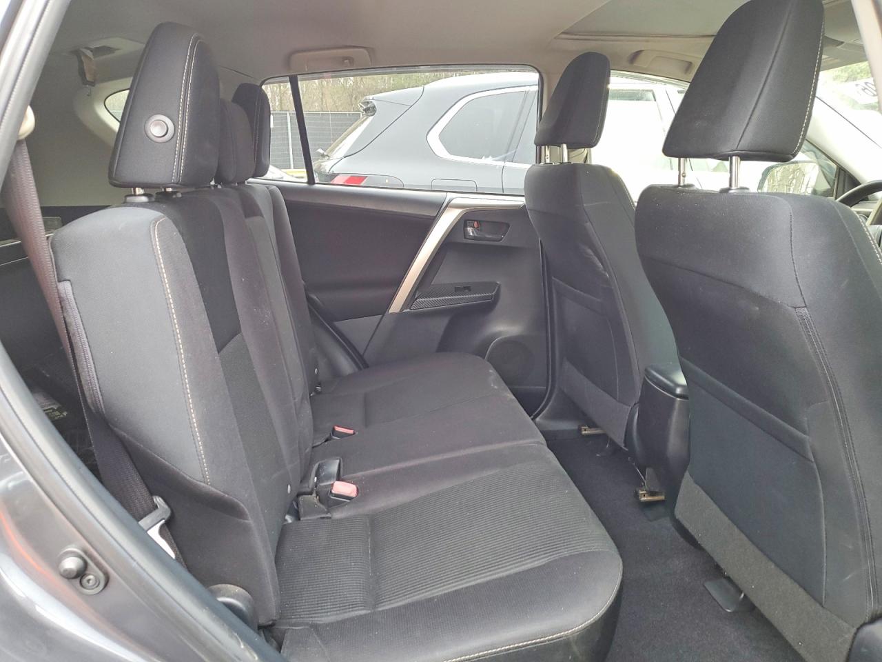 2015 Toyota Rav4 Xle Серый vin: JTMRFREV6FD117744