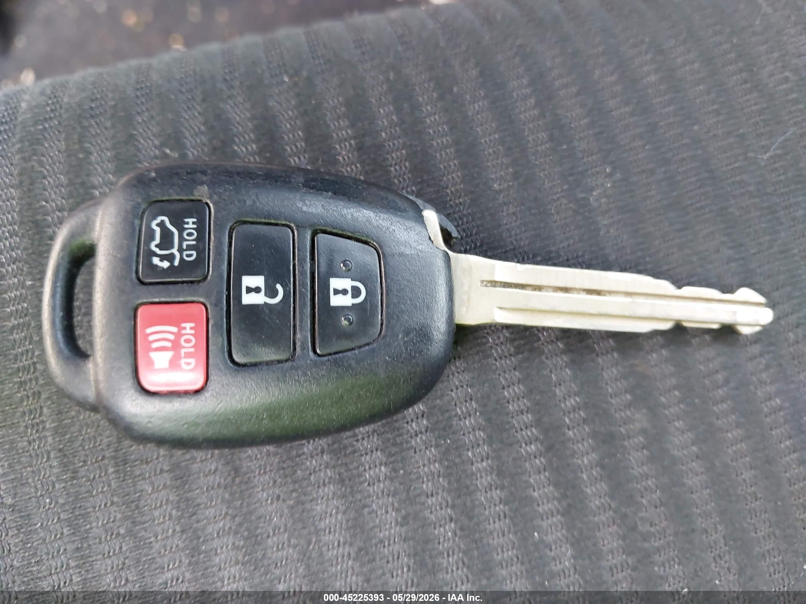 2015 Toyota Rav4 Xle Серый vin: JTMRFREV6FD153451