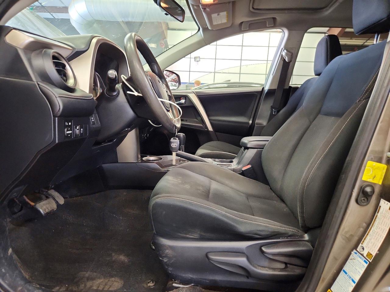 2015 Toyota Rav4 Xle Gray vin: JTMRFREV6FD163459