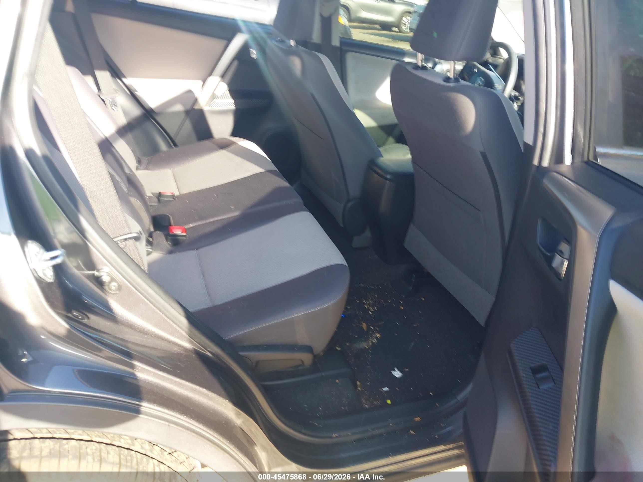 2015 Toyota Rav4 Xle Серый vin: JTMRFREV6FJ021730