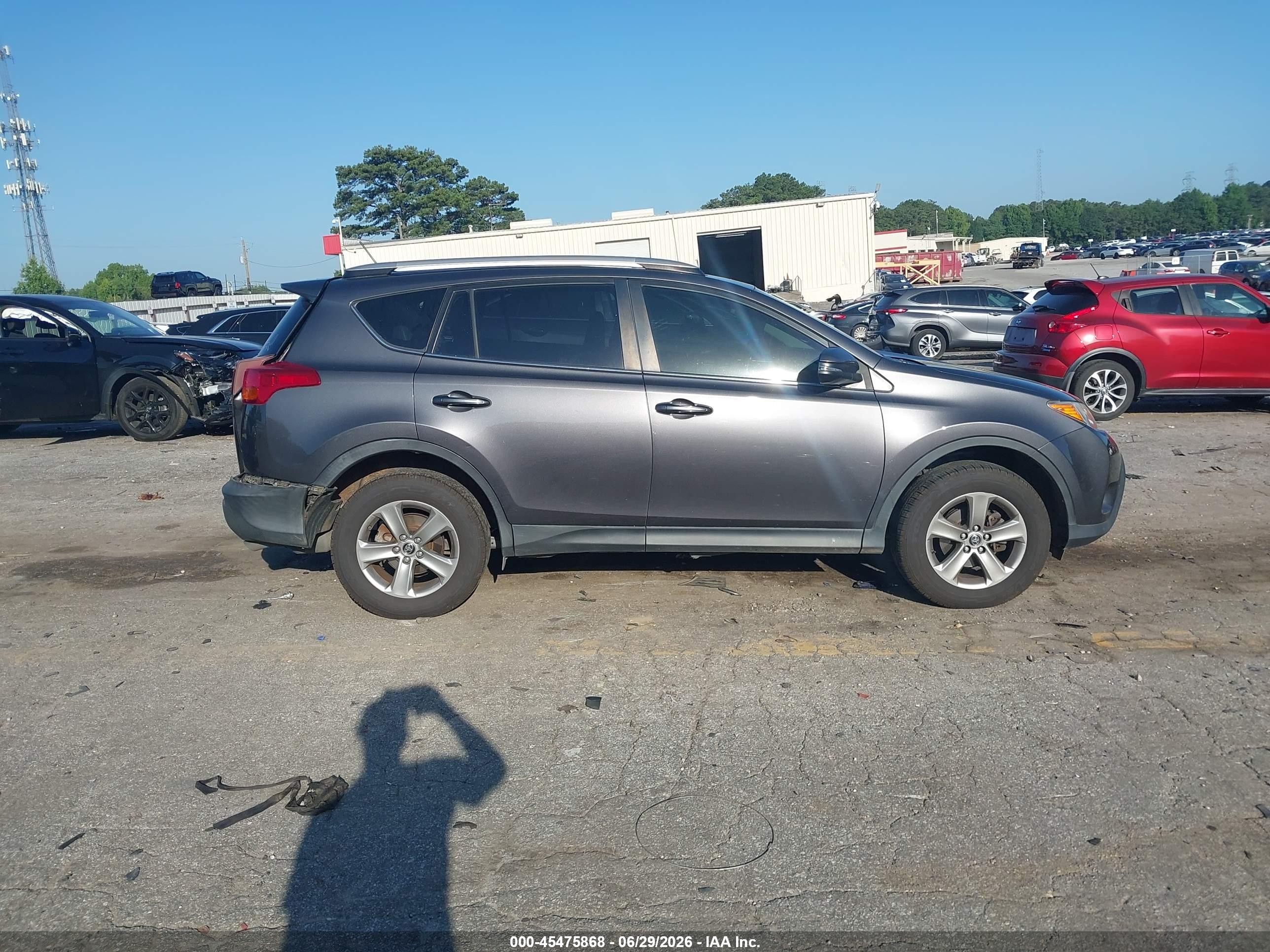 2015 Toyota Rav4 Xle Серый vin: JTMRFREV6FJ021730