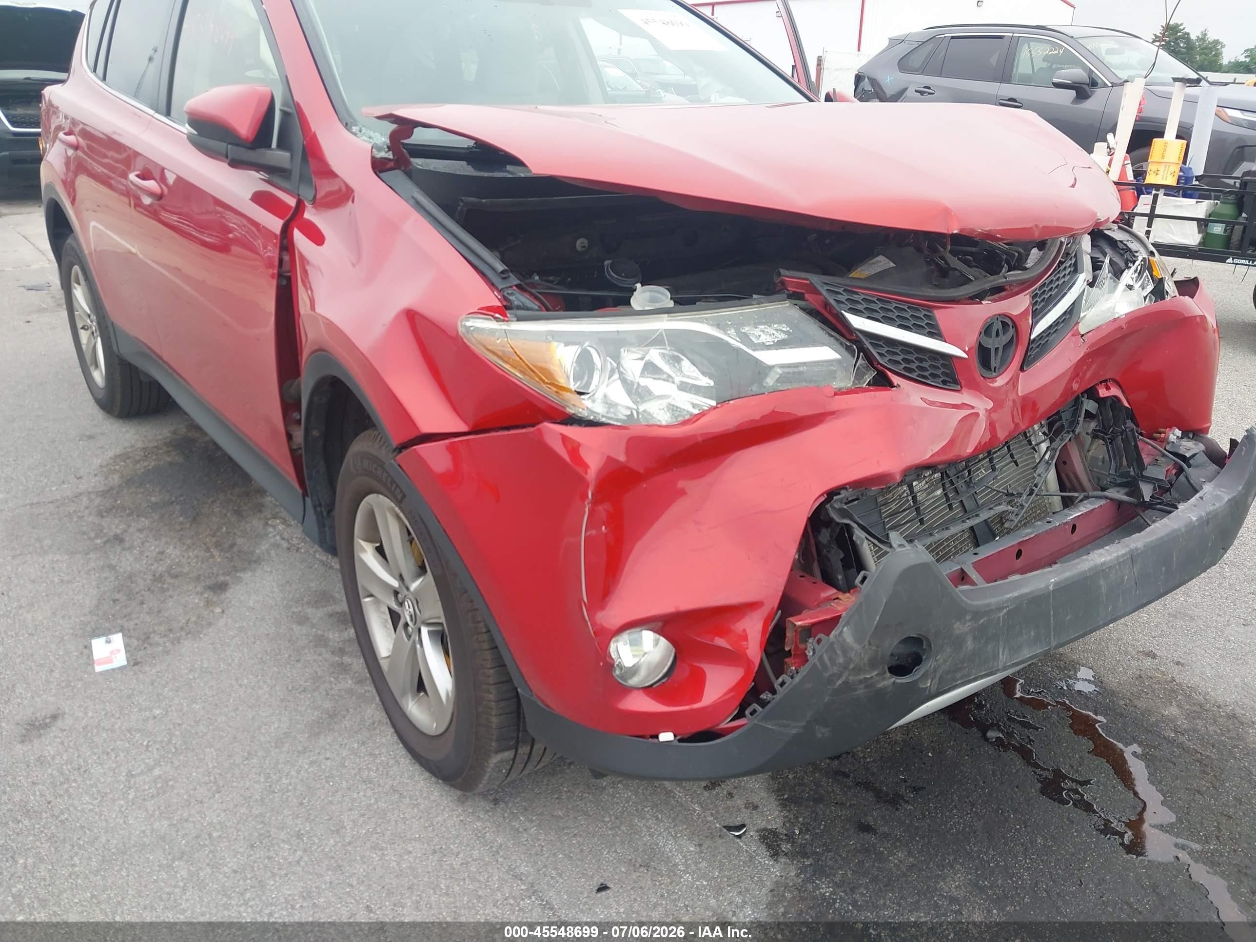 2015 Toyota Rav4 Xle Red vin: JTMRFREV6FJ048796