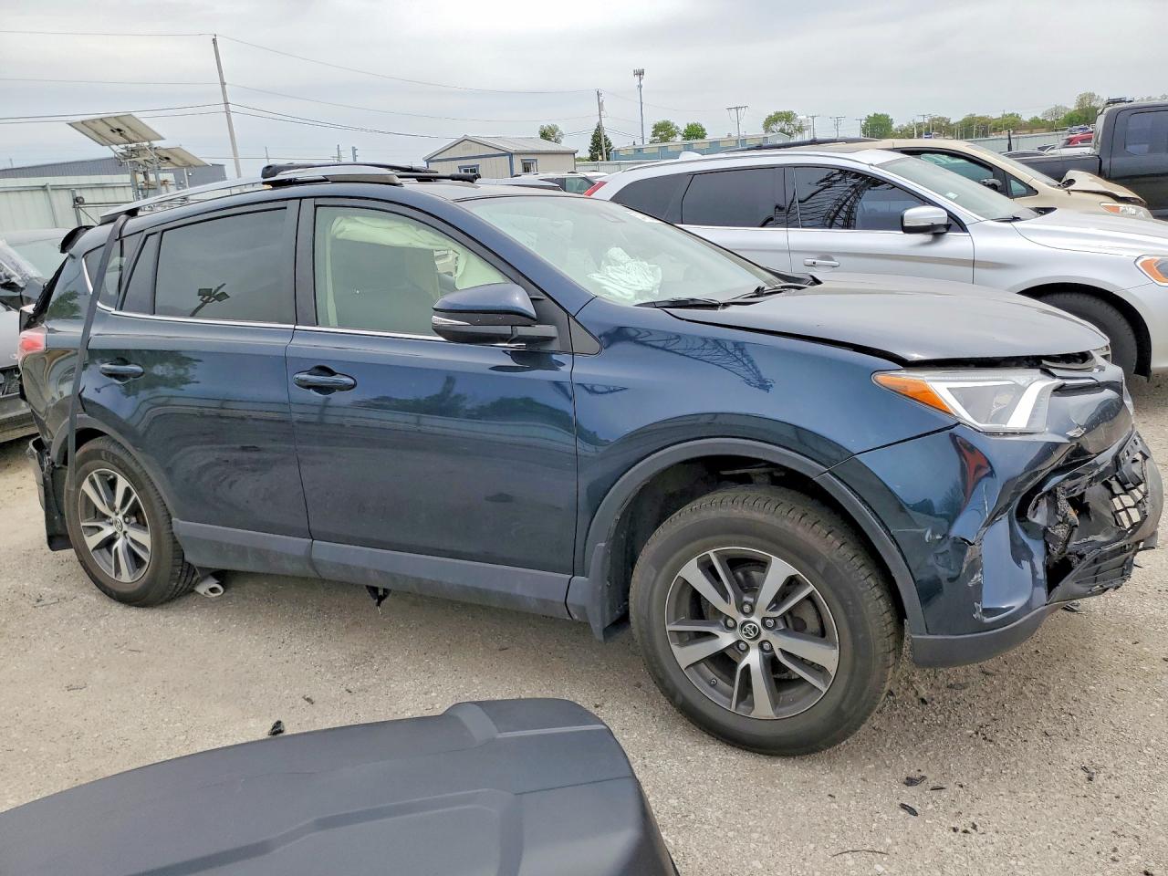 2017 Toyota Rav4 Xle Синий vin: JTMRFREV6HJ113956