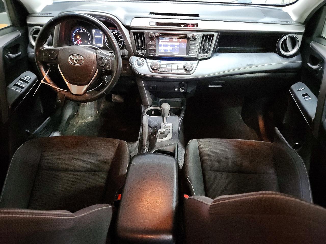 2018 Toyota Rav4 Xle Синий vin: JTMRFREV6JD243191