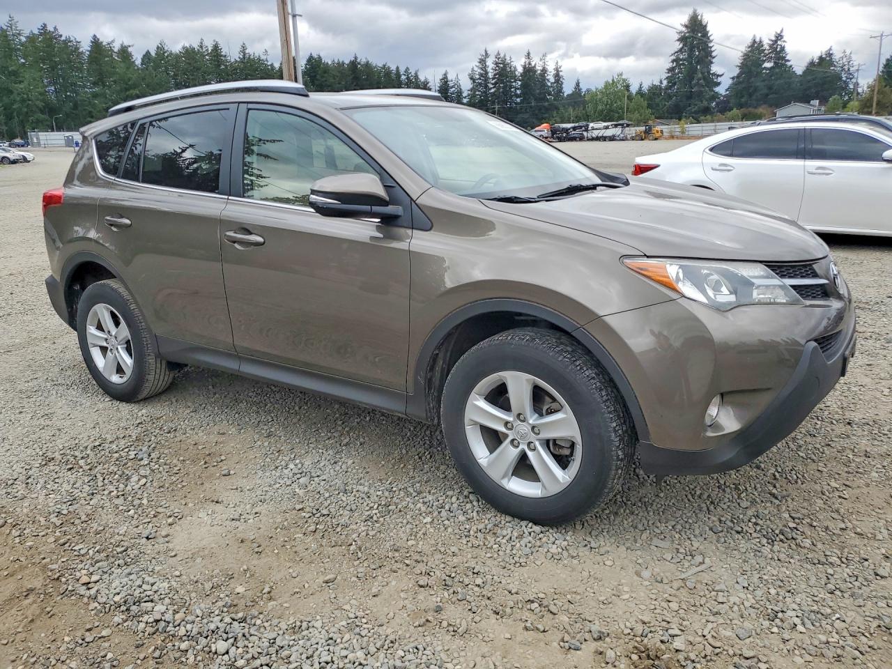 2013 Toyota Rav4 Xle Beige vin: JTMRFREV7D5005848