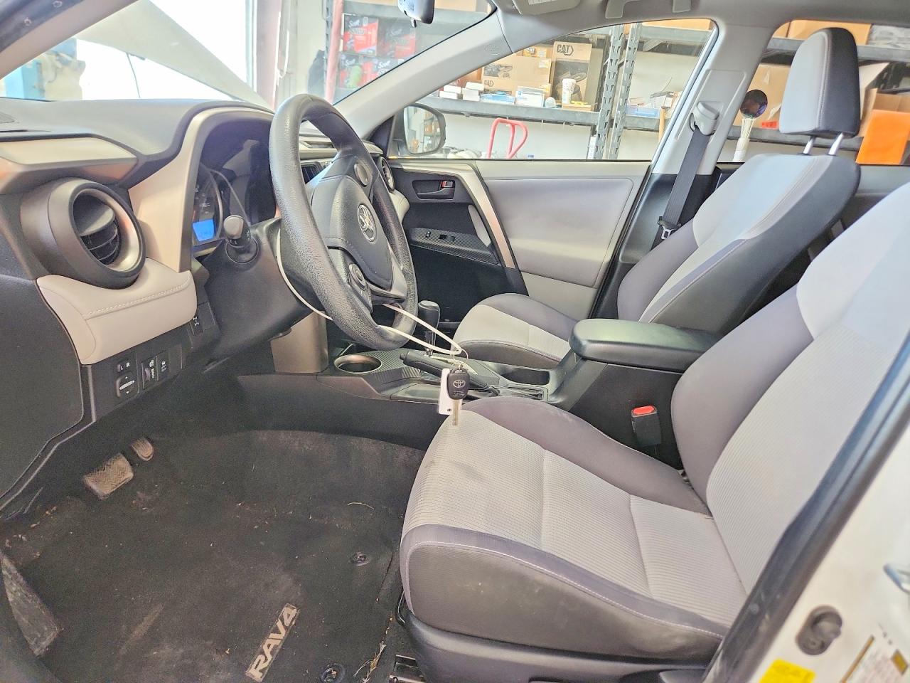 2013 Toyota Rav4 Xle White vin: JTMRFREV7D5028269