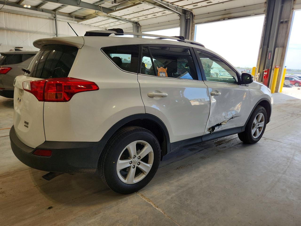 2013 Toyota Rav4 Xle White vin: JTMRFREV7D5028269