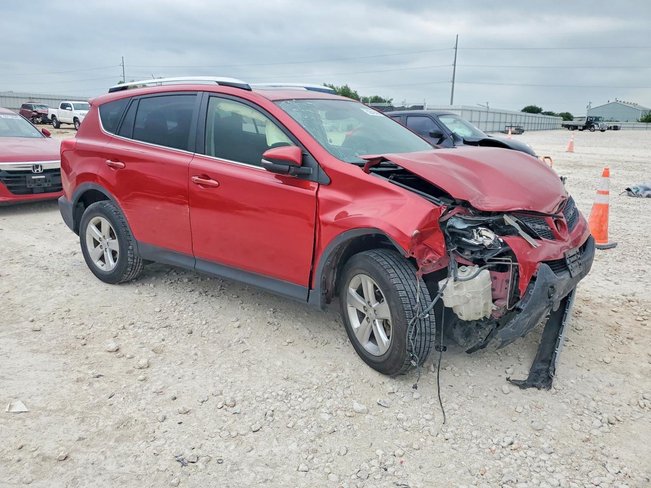 2013 Toyota Rav4 Xle Red vin: JTMRFREV7DD013762