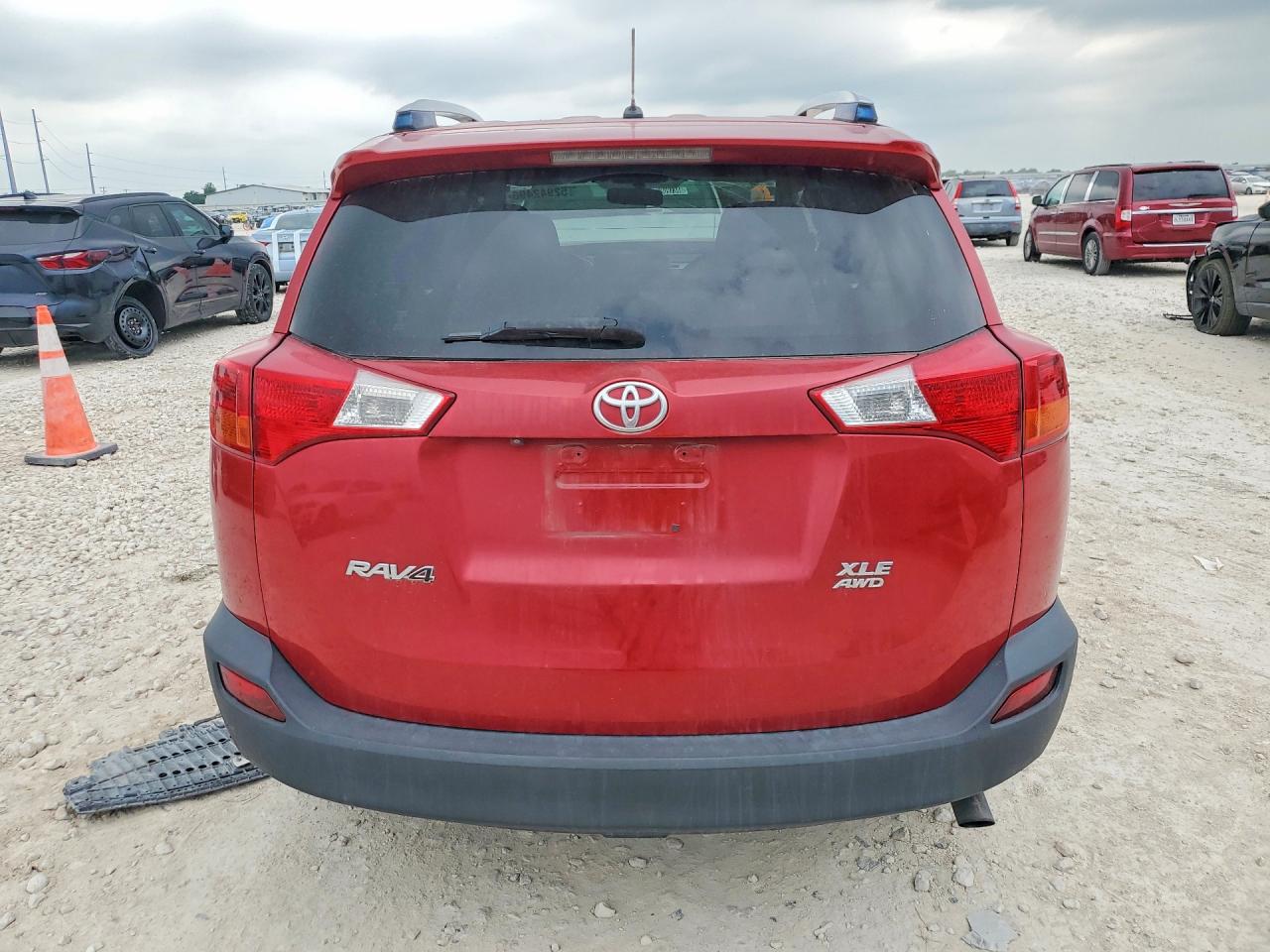 2013 Toyota Rav4 Xle Red vin: JTMRFREV7DD013762