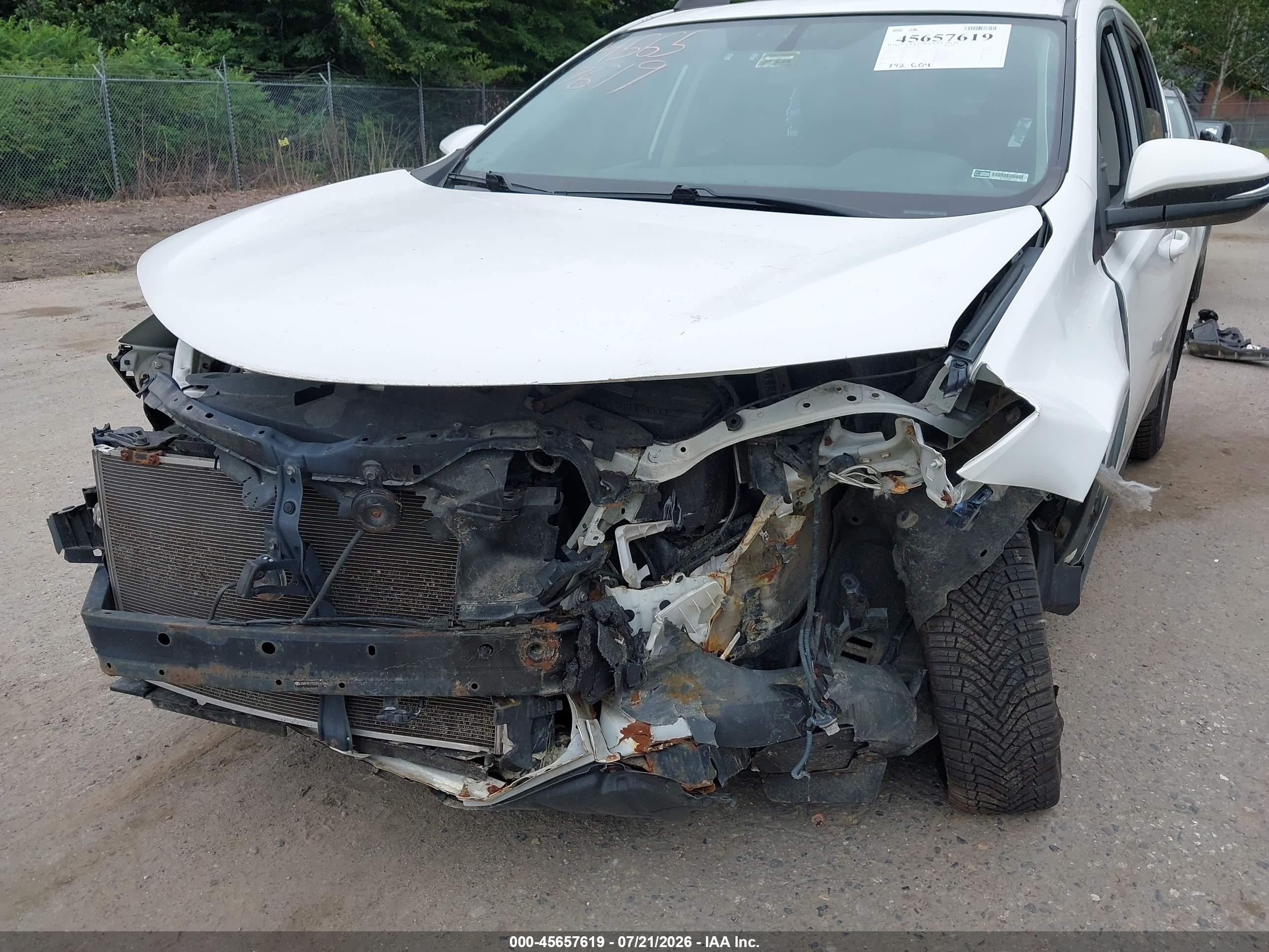 2013 Toyota Rav4 Xle White vin: JTMRFREV7DD044347