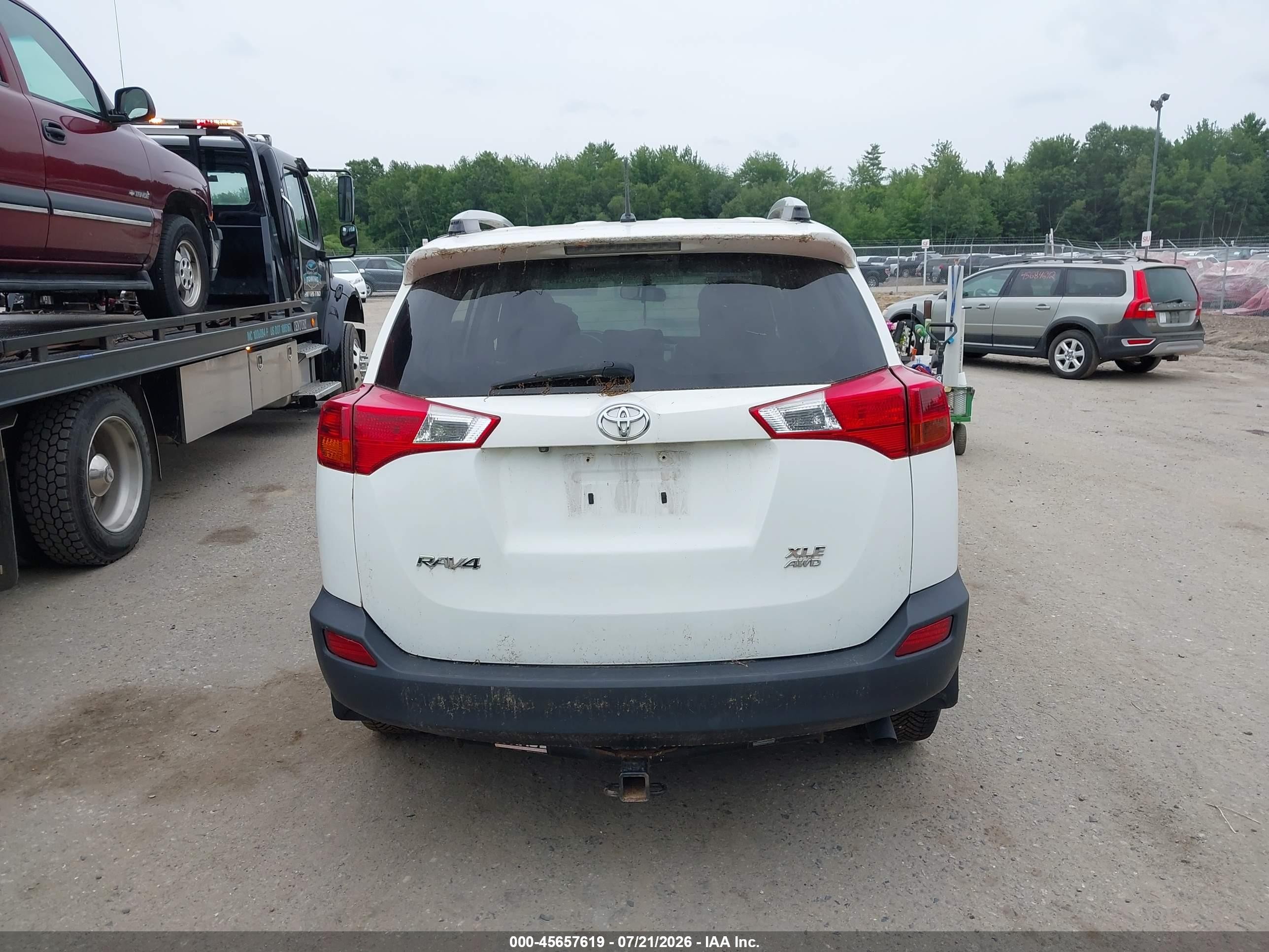 2013 Toyota Rav4 Xle White vin: JTMRFREV7DD044347