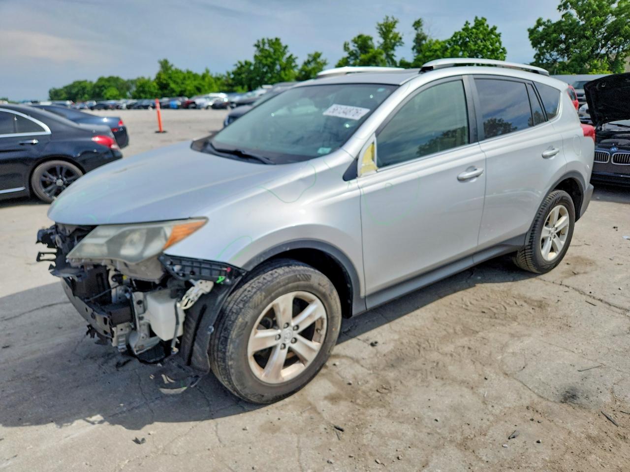 2014 Toyota Rav4 Xle Silver vin: JTMRFREV7ED089029