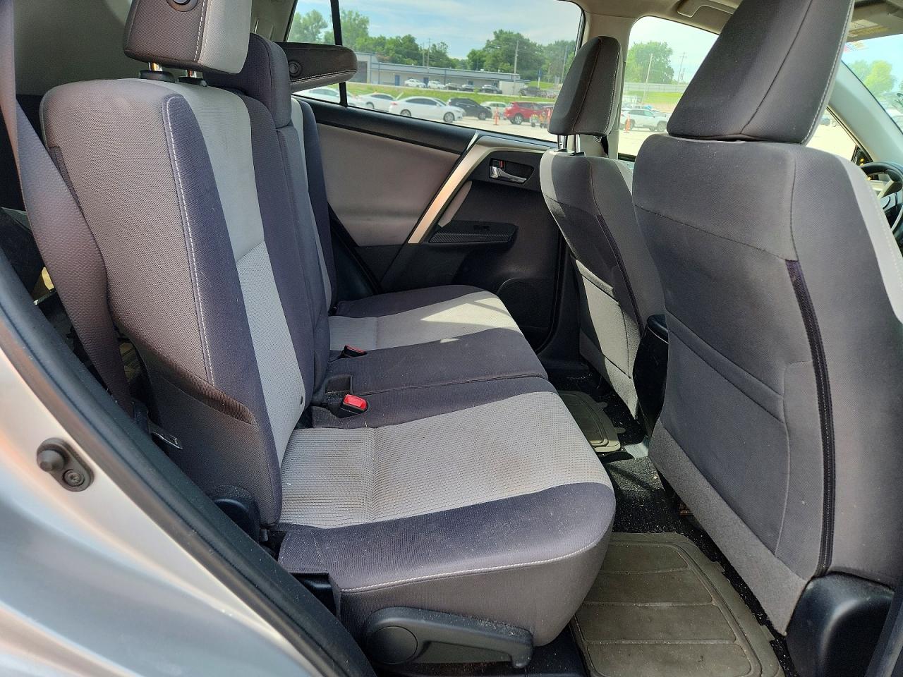 2014 Toyota Rav4 Xle Silver vin: JTMRFREV7ED089029